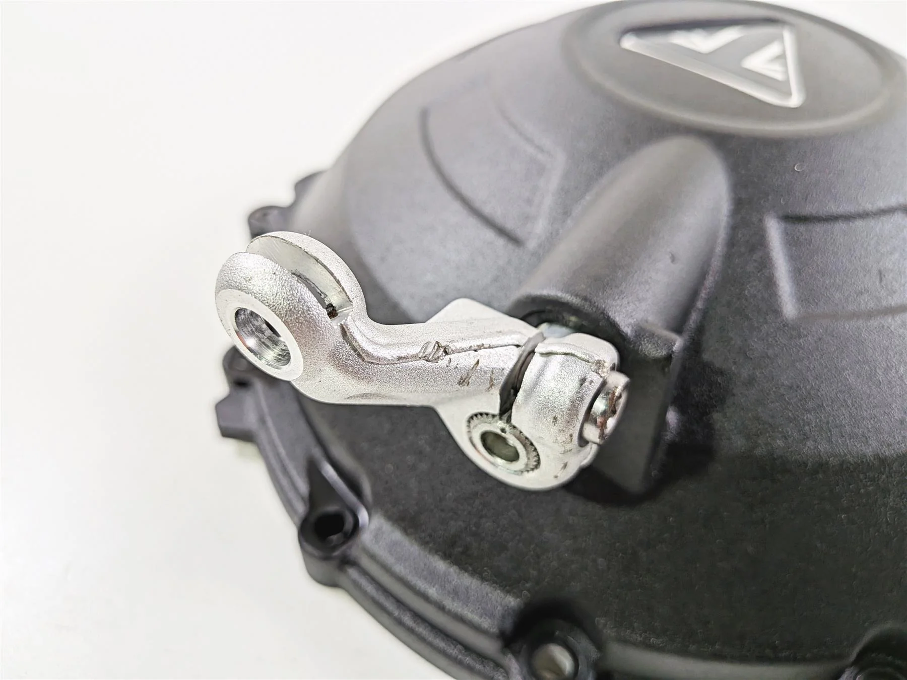 2019 Triumph Speed Triple RS 1050 Engine Side Clutch Cover T1261710 - Image 11