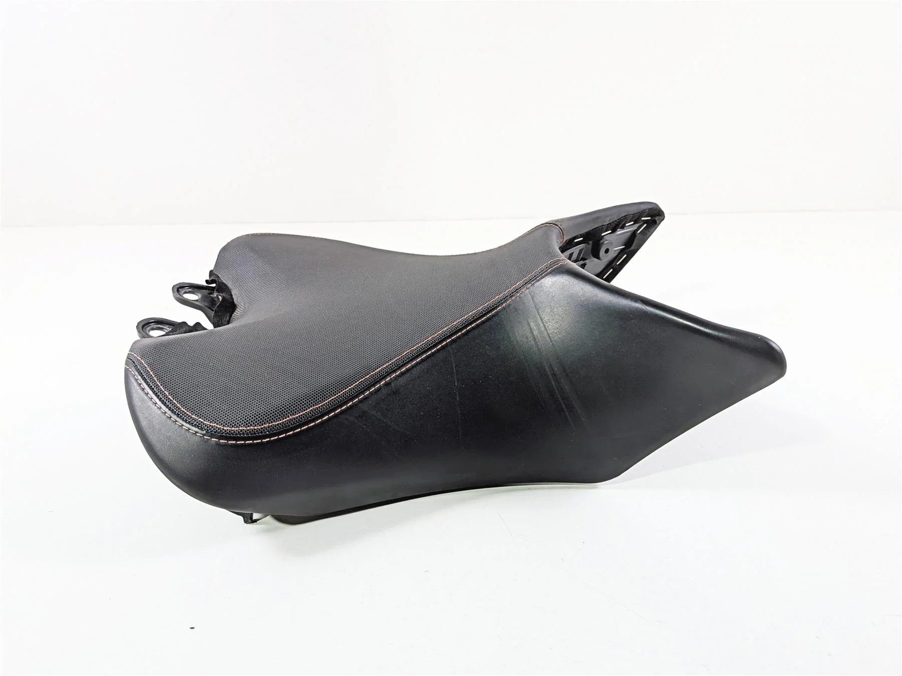 2019 Triumph Speed Triple RS 1050 Front Comfort Seat Saddle T2307334 - Image 2