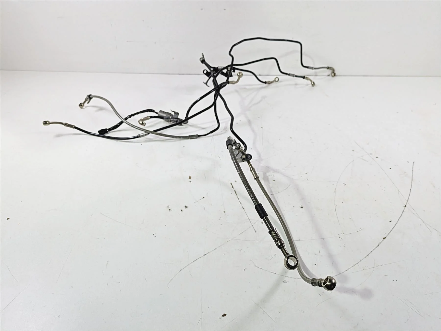 2019 Triumph Speed Triple RS 1050 Front & Rear Abs Brake Line Set T2021193 - Image 12