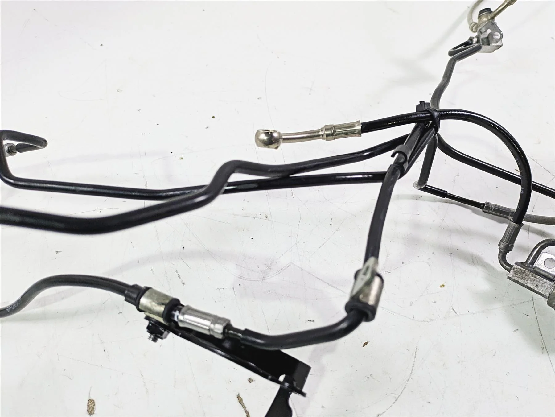 2019 Triumph Speed Triple RS 1050 Front & Rear Abs Brake Line Set T2021193 - Image 8