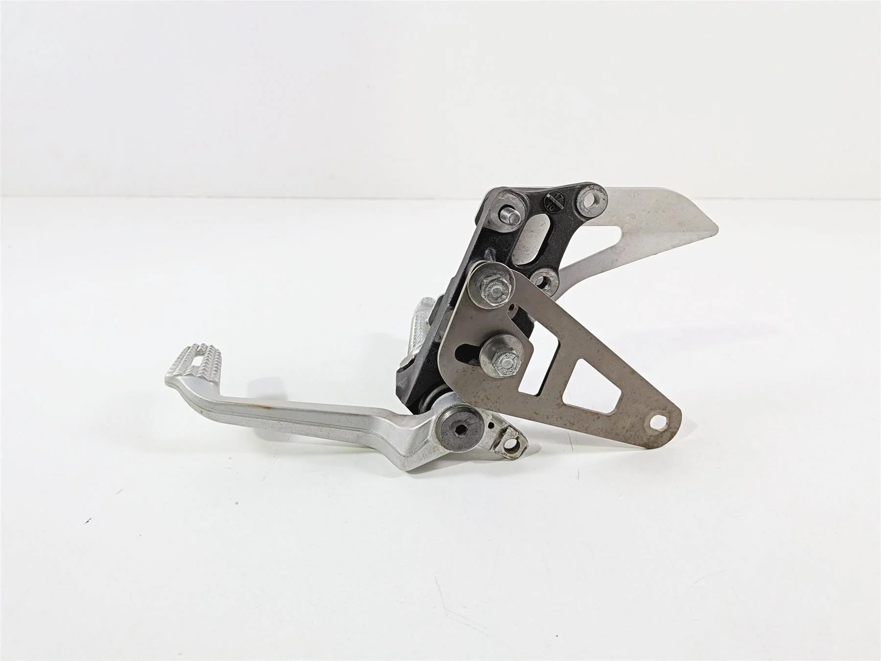 2019 Triumph Speed Triple RS 1050 Front Right Foot Peg & Brake Pedal T2081844 - Image 4