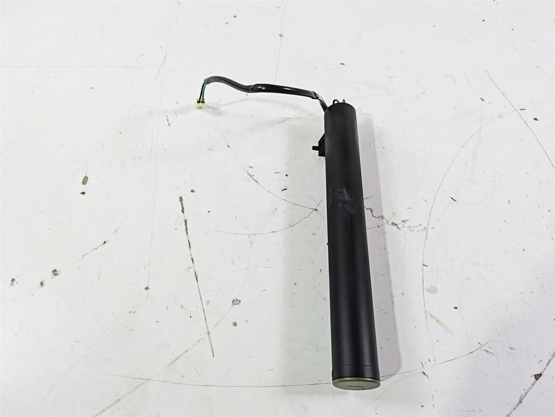2019 Triumph Speed Triple RS 1050 Fuel Gas Petrol Level Sending Unit T2405926 - Image 12