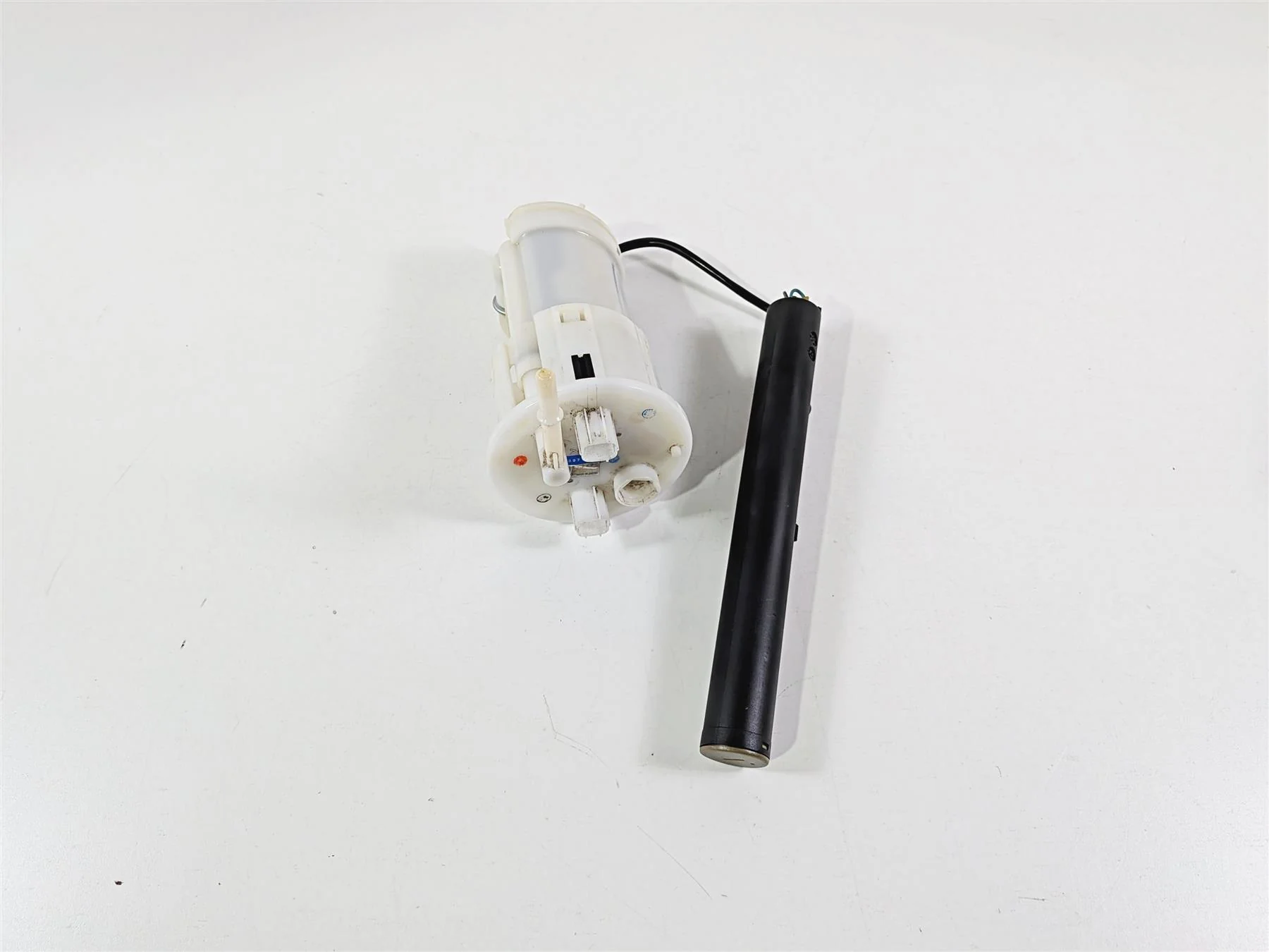 2019 Triumph Speed Triple RS 1050 Fuel Gas Petrol Pump -Tested T2400735 T2405926 - Image 2