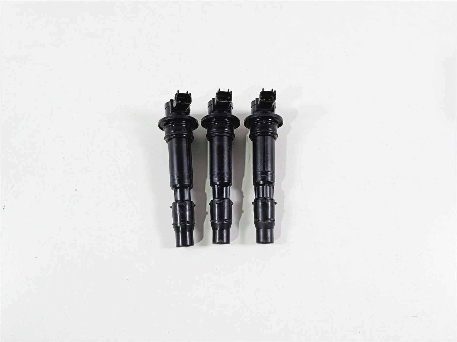 2019 Triumph Speed Triple RS 1050 Ignition Coil Set T1297890 F6T573 - Image 2