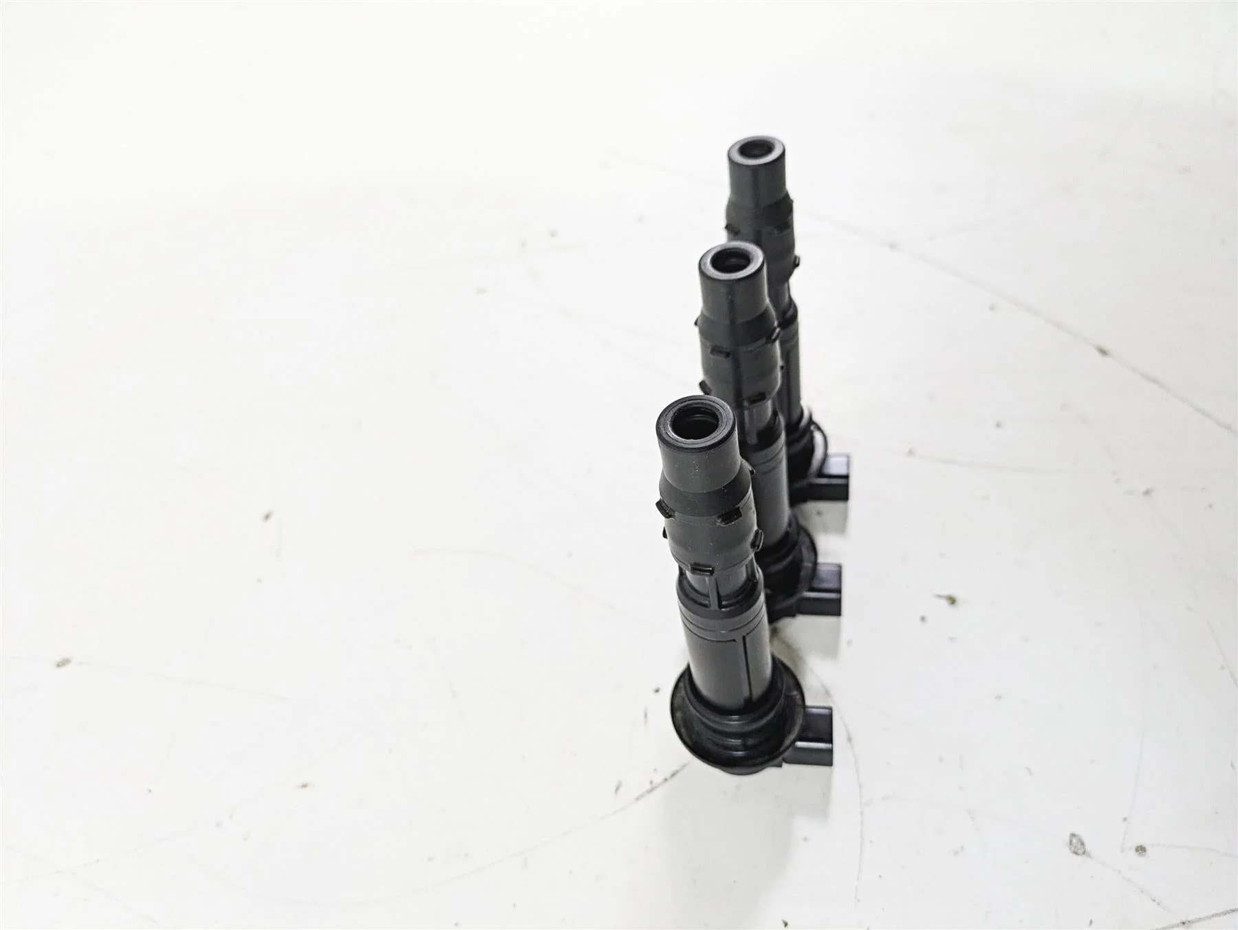 2019 Triumph Speed Triple RS 1050 Ignition Stick Coil Set T1297890 - Image 3
