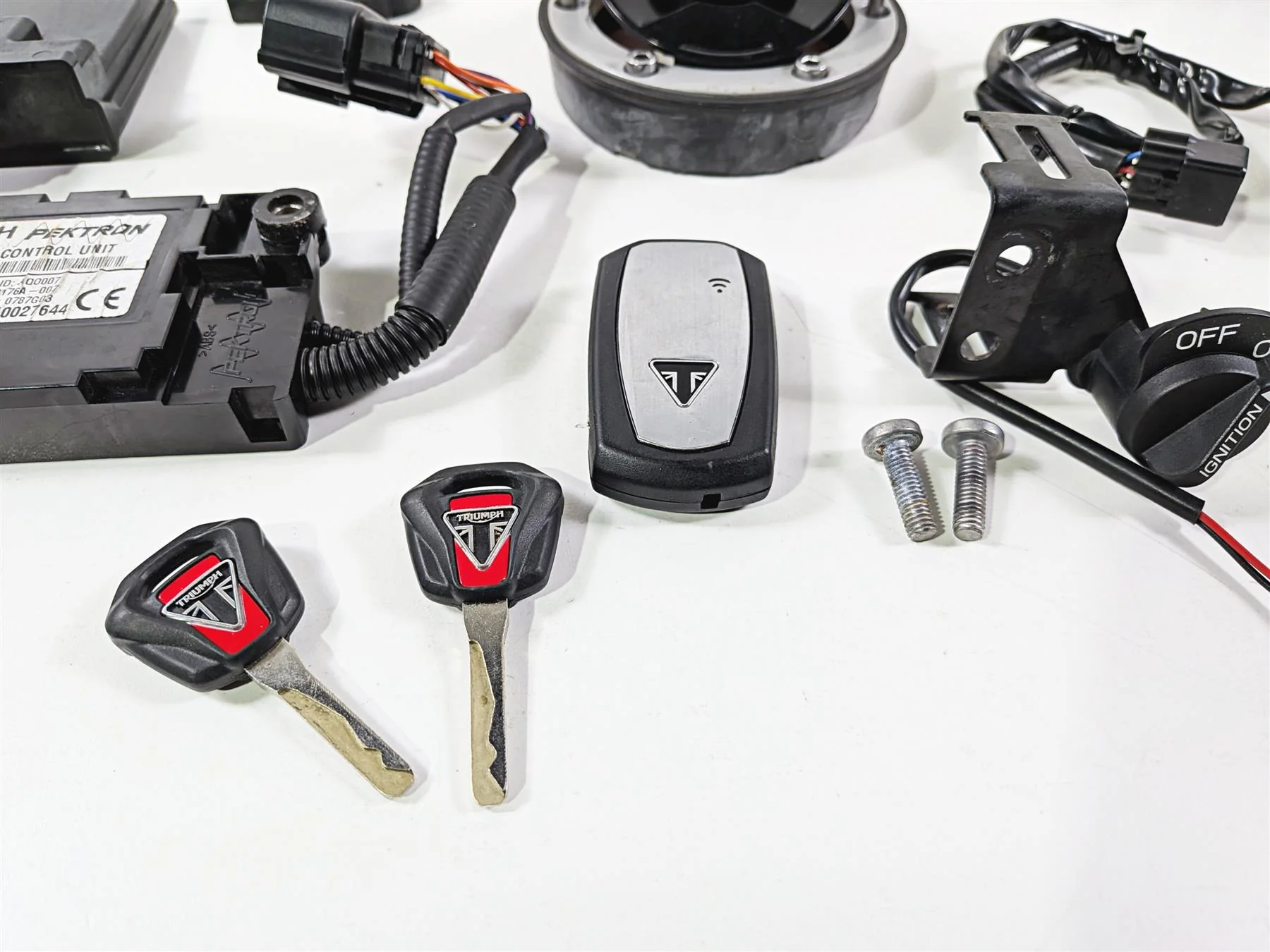 2019 Triumph Speed Triple RS 1050 Ignition Switch Cdi Immobilizer Fob T2502580 - Image 5