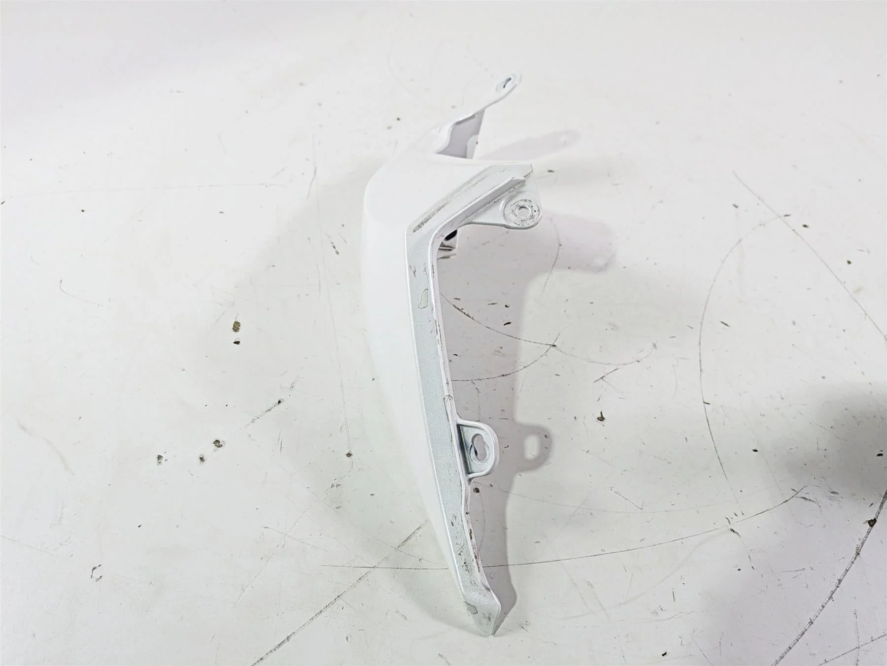 2019 Triumph Speed Triple RS 1050 Left Tail Cover Fairing T2303542 T2303453 - Image 2