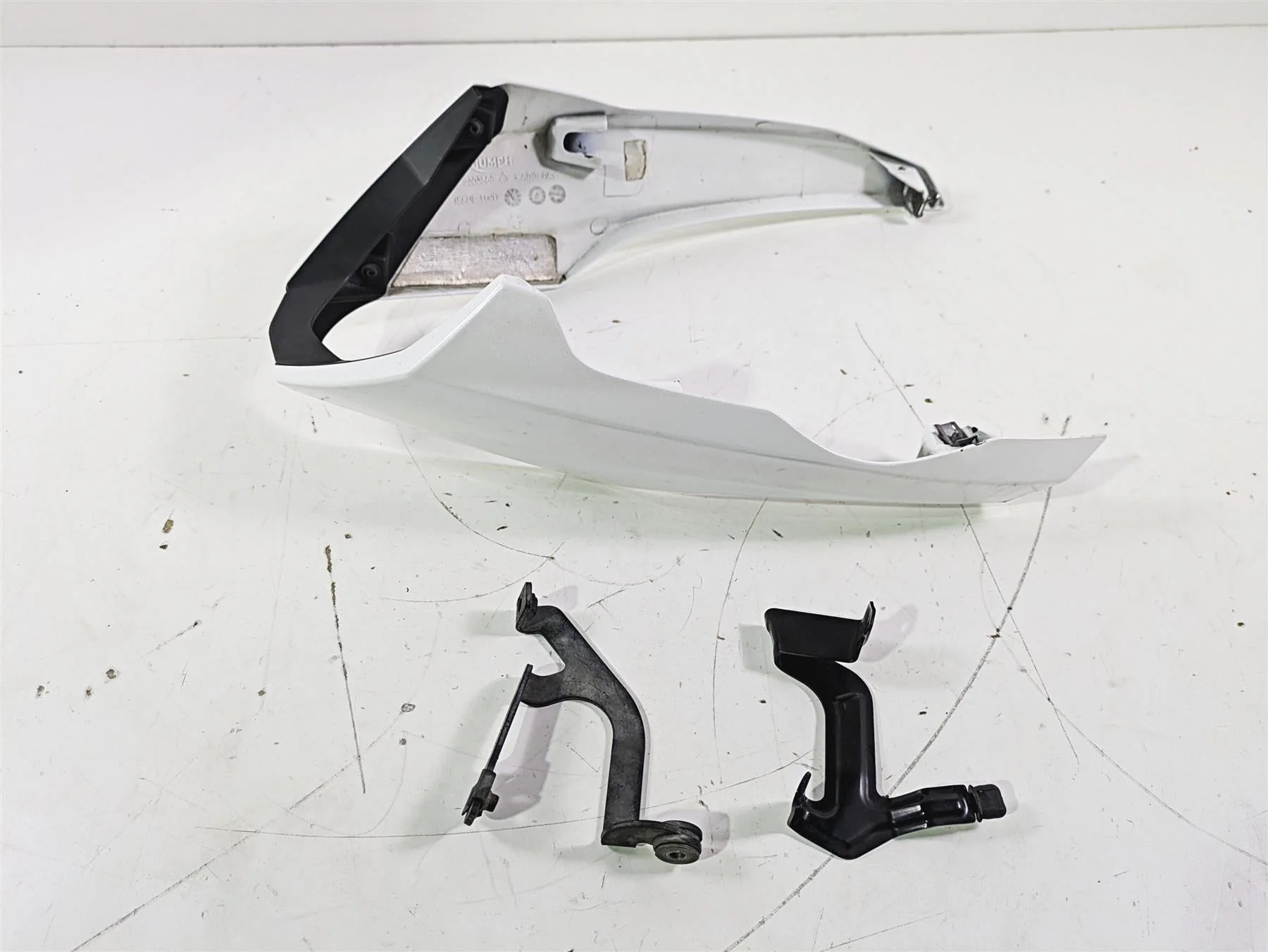2019 Triumph Speed Triple RS 1050 Lower Belly Cover & Mounts T2303565
