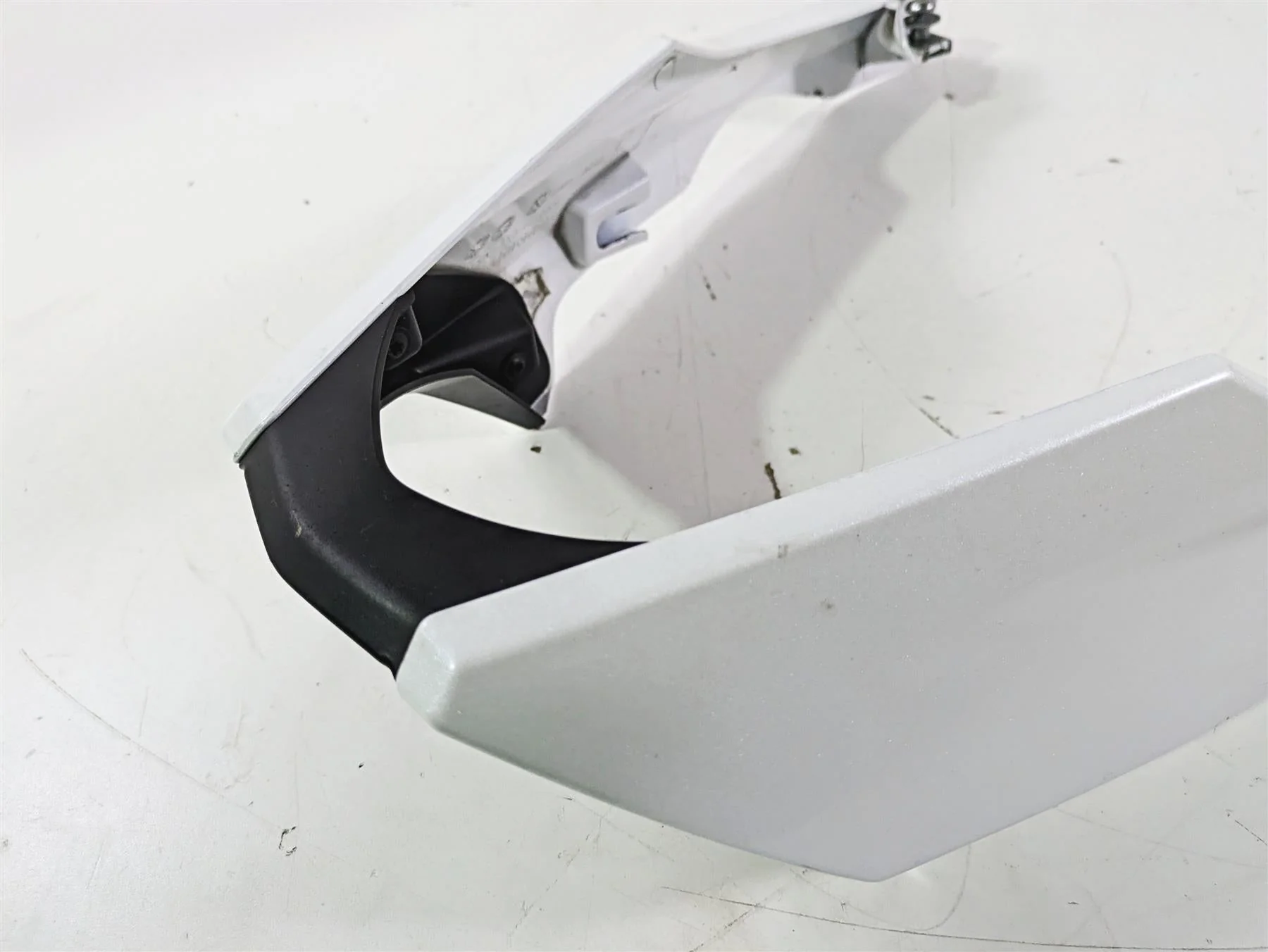 2019 Triumph Speed Triple RS 1050 Lower Belly Cover & Mounts T2303565 - Image 11