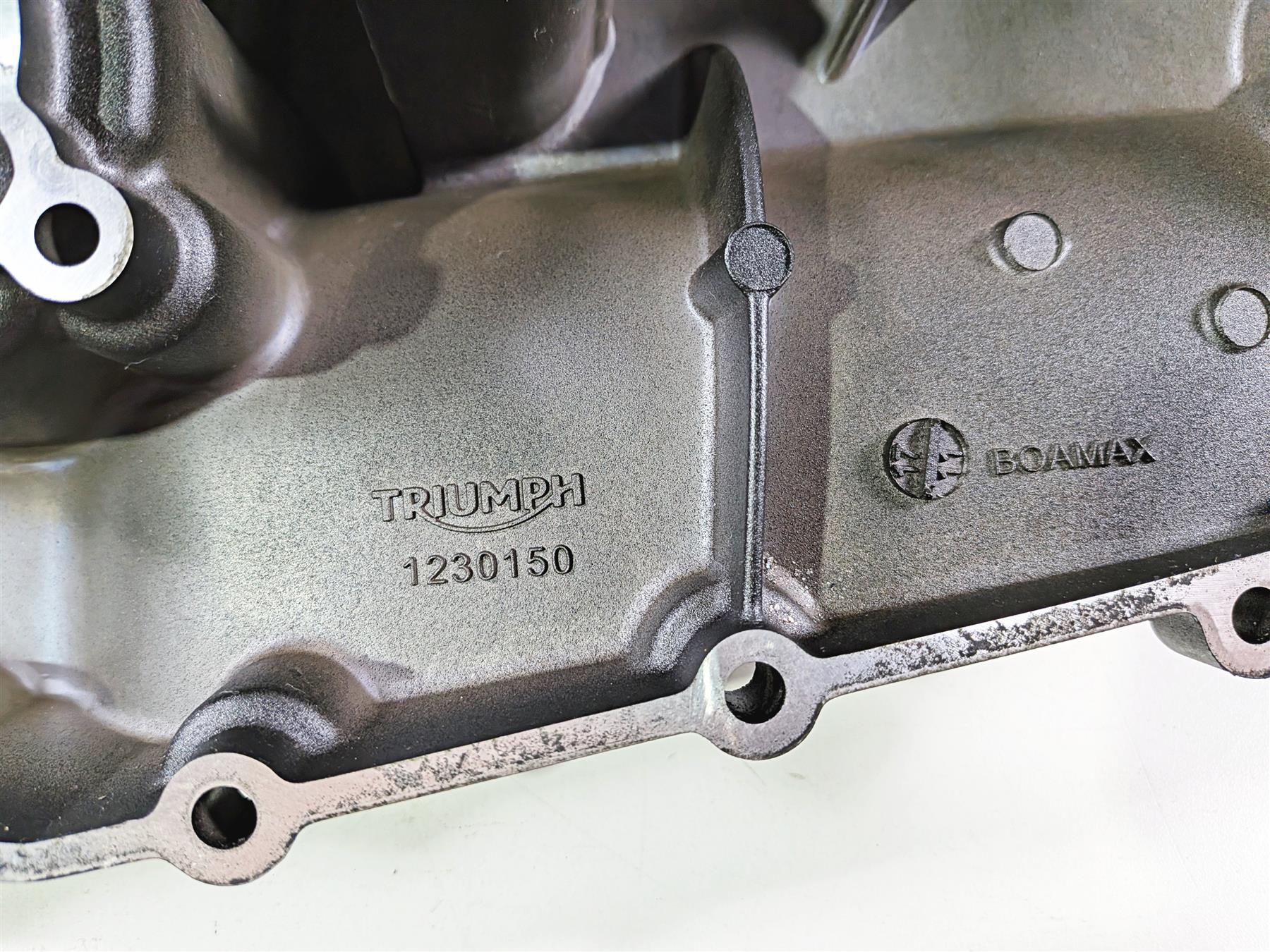 2019 Triumph Speed Triple RS 1050 Oil Pan Bottom Engine Cover T1230150 - Image 8