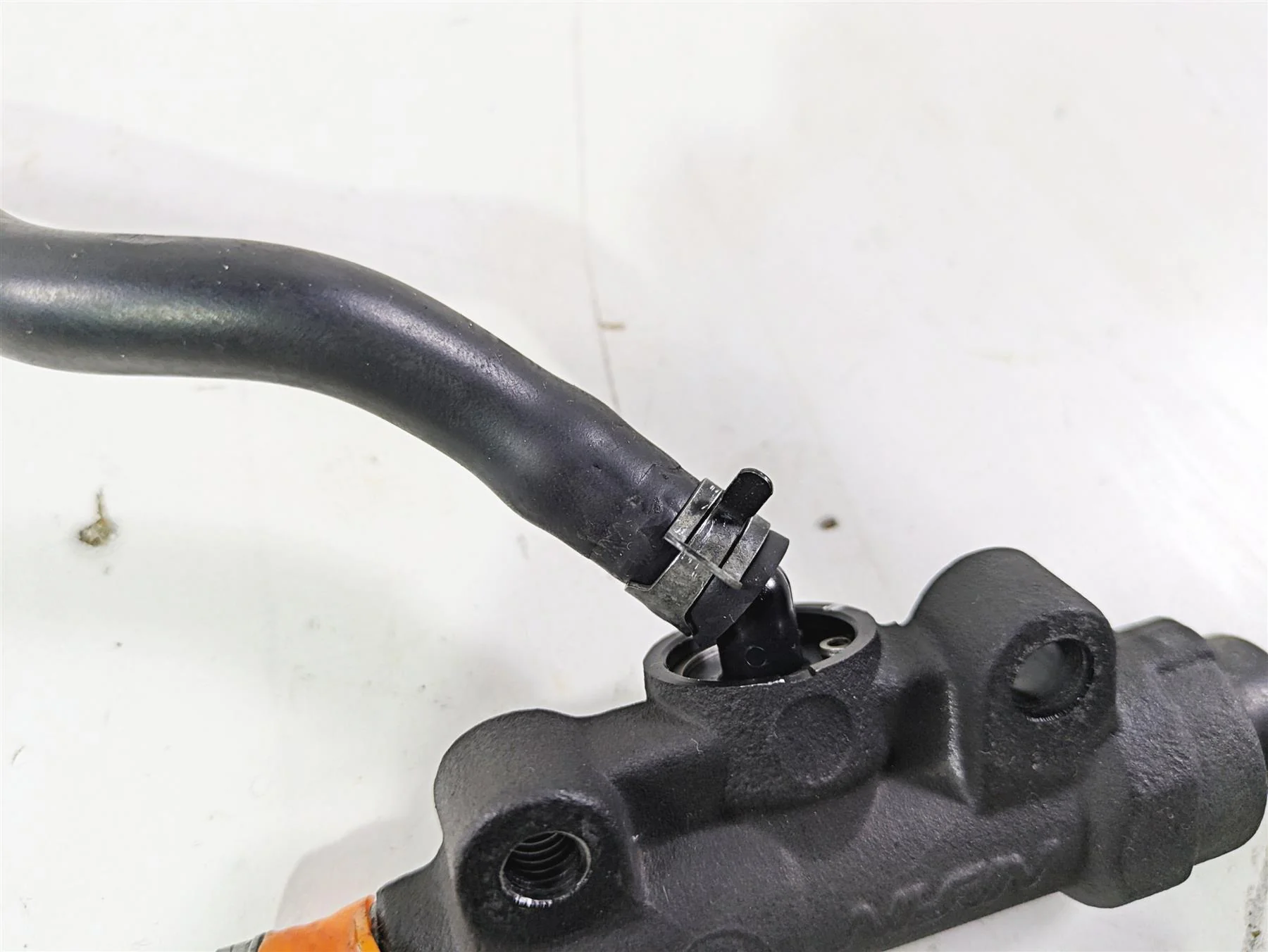 2019 Triumph Speed Triple RS 1050 Rear Brake Master Cylinder Nissin T2024046 - Image 7
