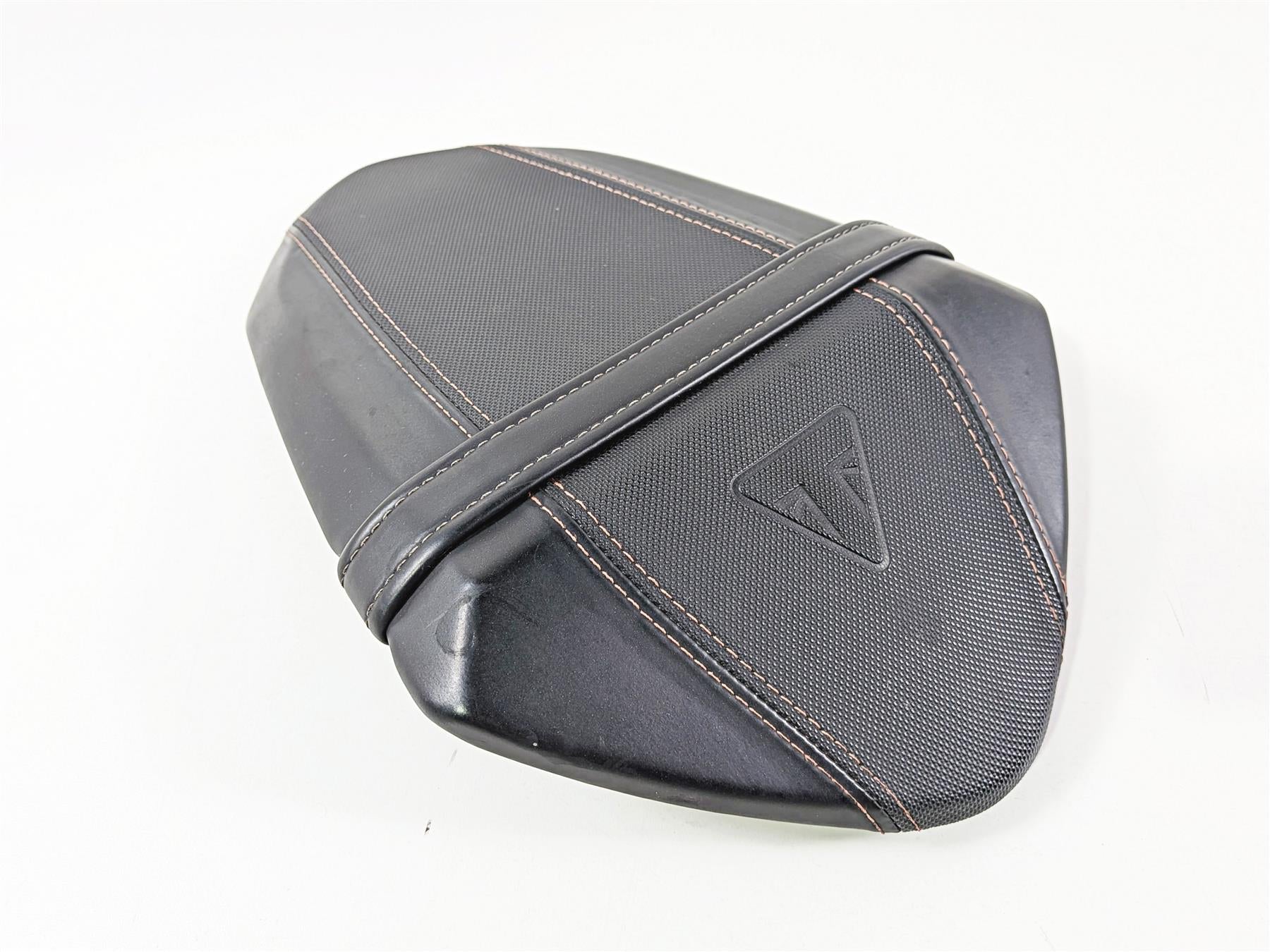 2019 Triumph Speed Triple RS 1050 Rear Passenger Seat Saddle T2307339