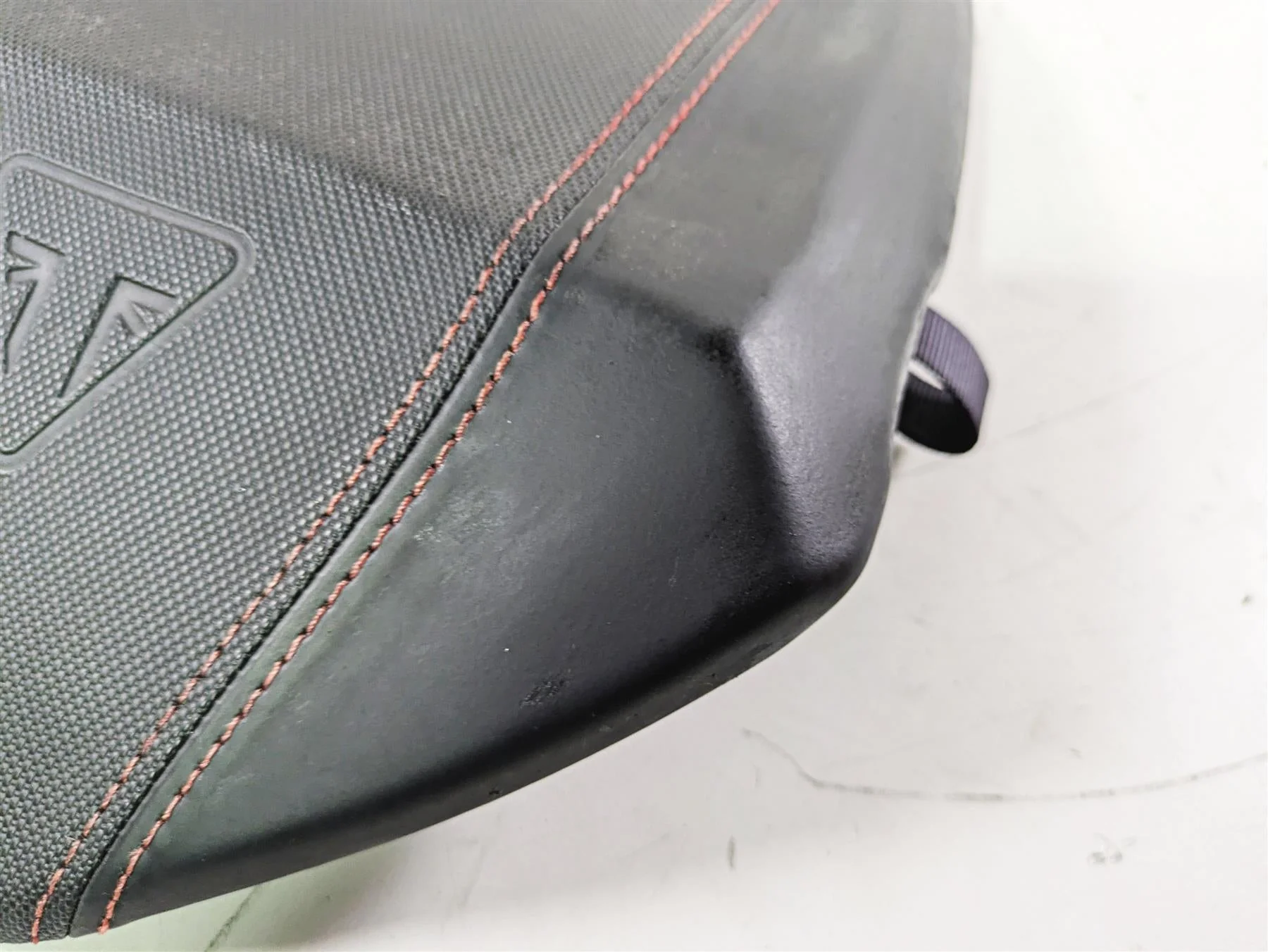 2019 Triumph Speed Triple RS 1050 Rear Passenger Seat Saddle T2307339 - Image 7