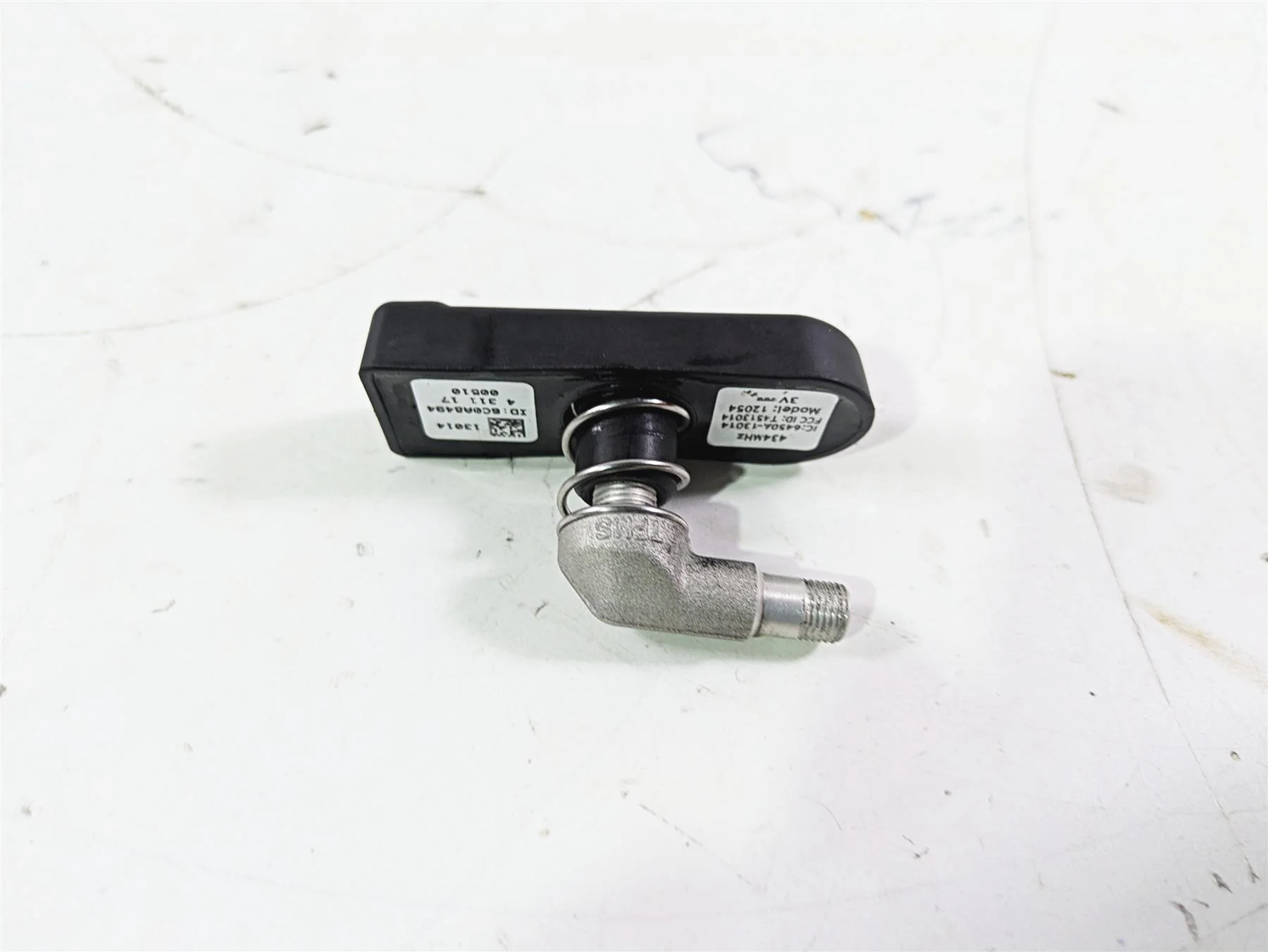 2019 Triumph Speed Triple RS 1050 Rear Wheel Tire Pressure Sensor TPS T4513014 - Image 3