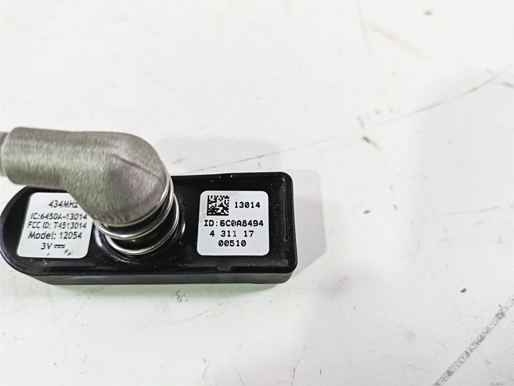 2019 Triumph Speed Triple RS 1050 Rear Wheel Tire Pressure Sensor TPS T4513014 - Image 6