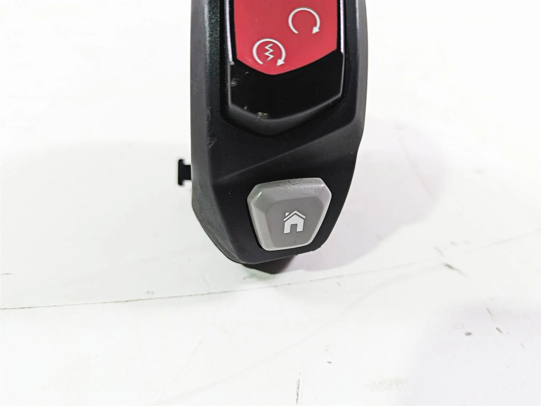2019 Triumph Speed Triple RS 1050 Right Hand Control Switch Start Kill T2049706 - Image 11