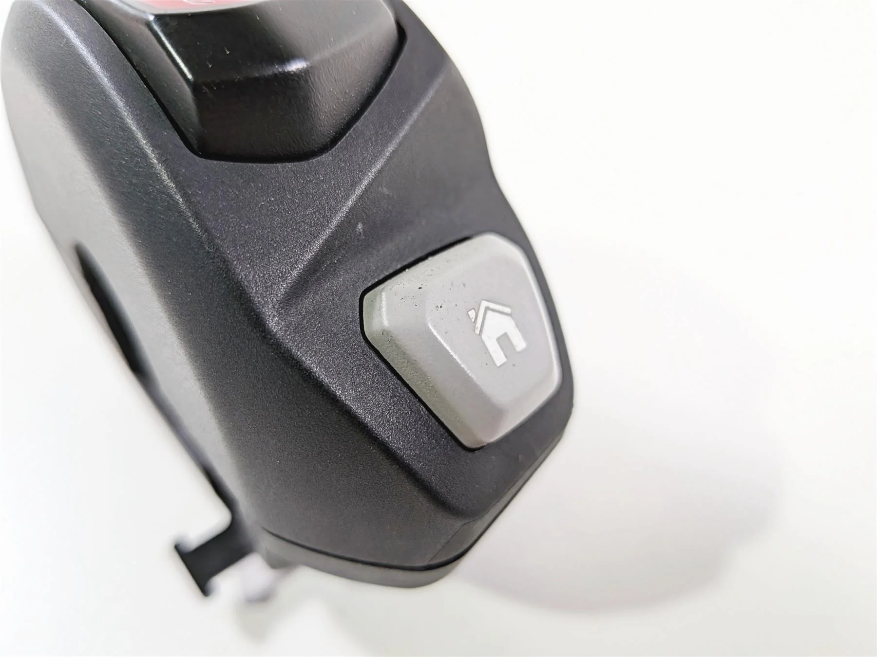 2019 Triumph Speed Triple RS 1050 Right Hand Control Switch Stop Start T2049706 - Image 4