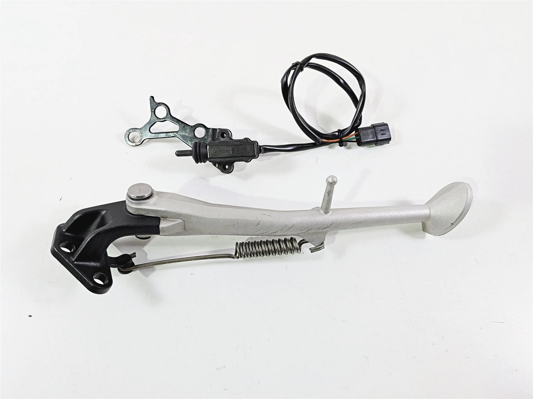 2019 Triumph Speed Triple RS 1050 Side Kickstand Kick Stand & Switch T2089733 - Image 12