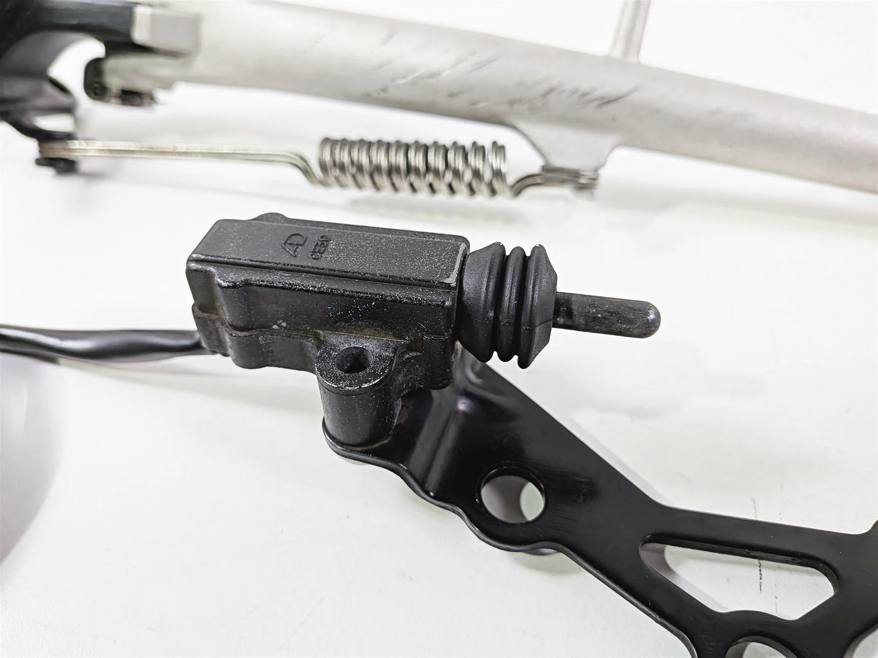 2019 Triumph Speed Triple RS 1050 Side Kickstand Kick Stand & Switch T2089733 - Image 9
