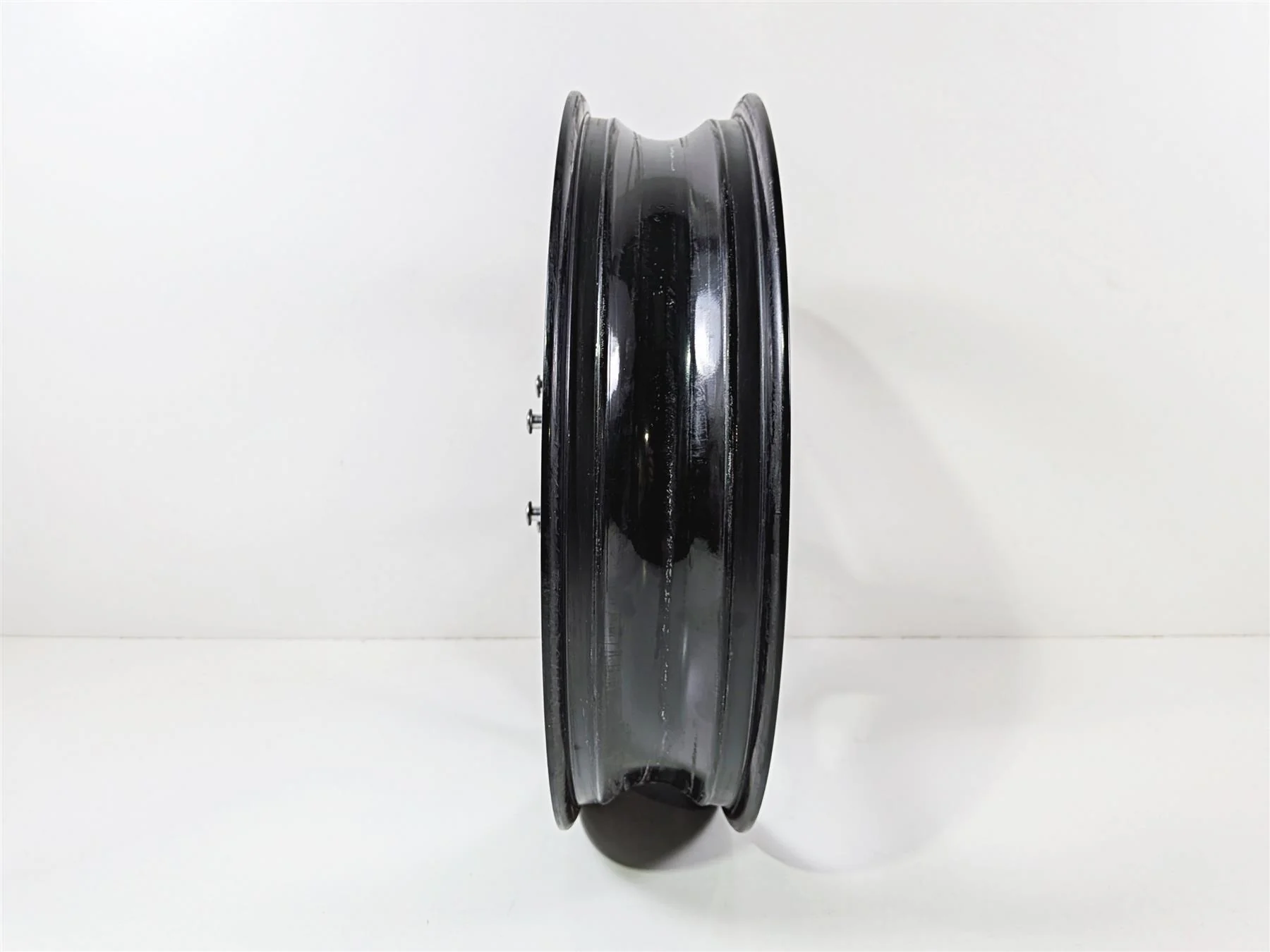 2019 Triumph Speed Triple RS 1050 Straight Nice Front Wheel Rim 17x3.5 T2000515 - Image 3