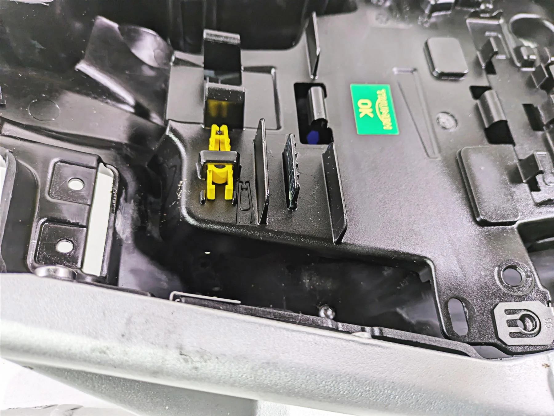 2019 Triumph Speed Triple RS 1050 Subframe Sub Frame & Inner Fender T2079742 - Image 7