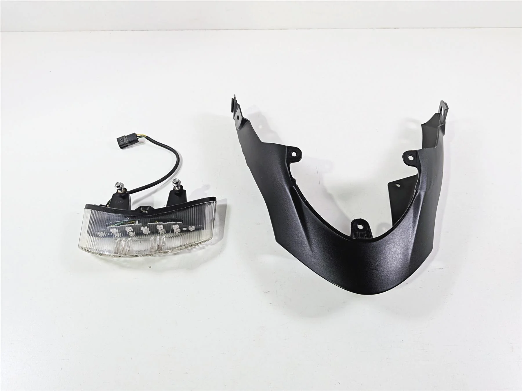 2019 Triumph Speed Triple RS 1050 Taillight Tail Light & Cover T2703214 T2303279