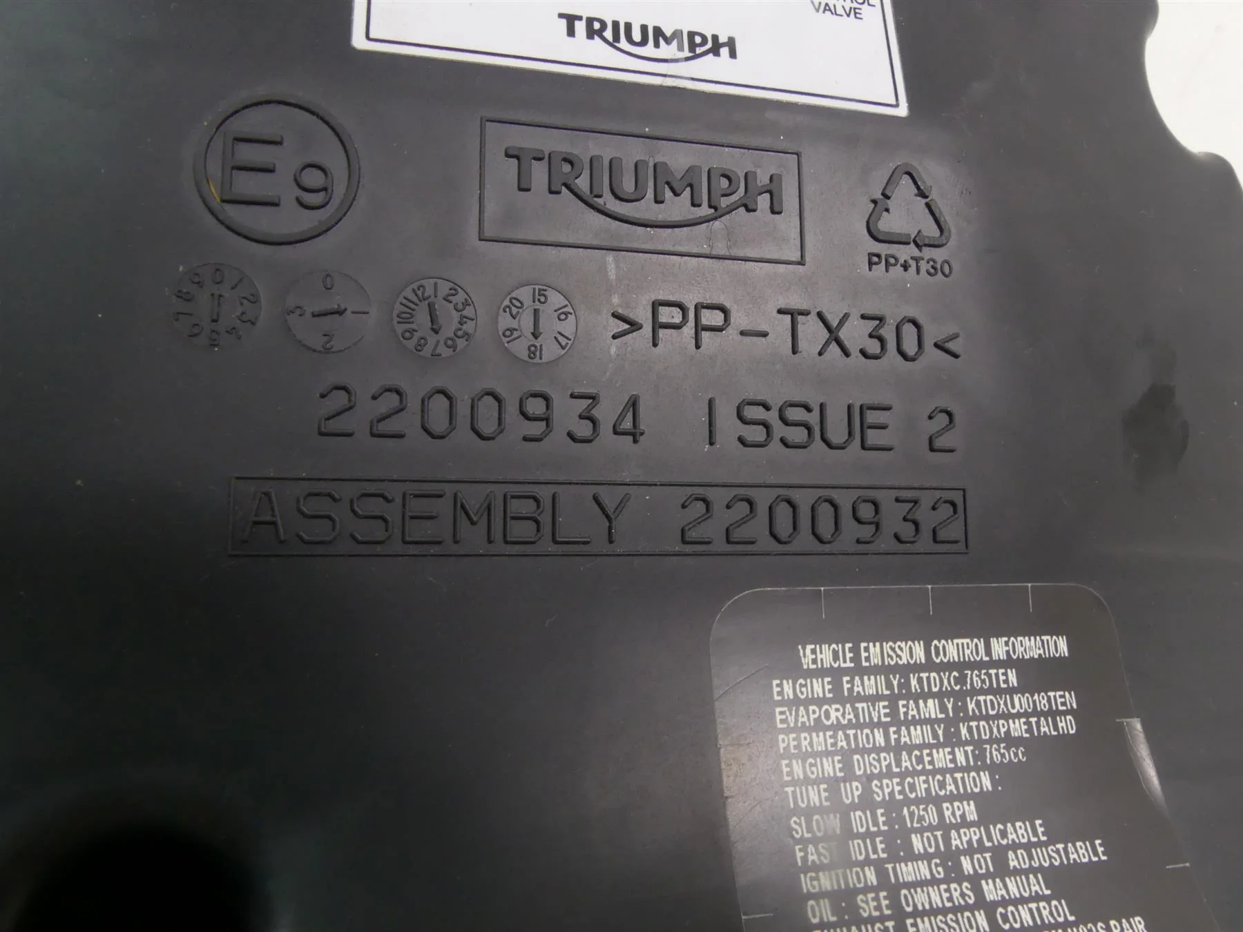 2019 Triumph Street Triple 765R Air Box Cleaner Breather Filter T2200932 - Image 12