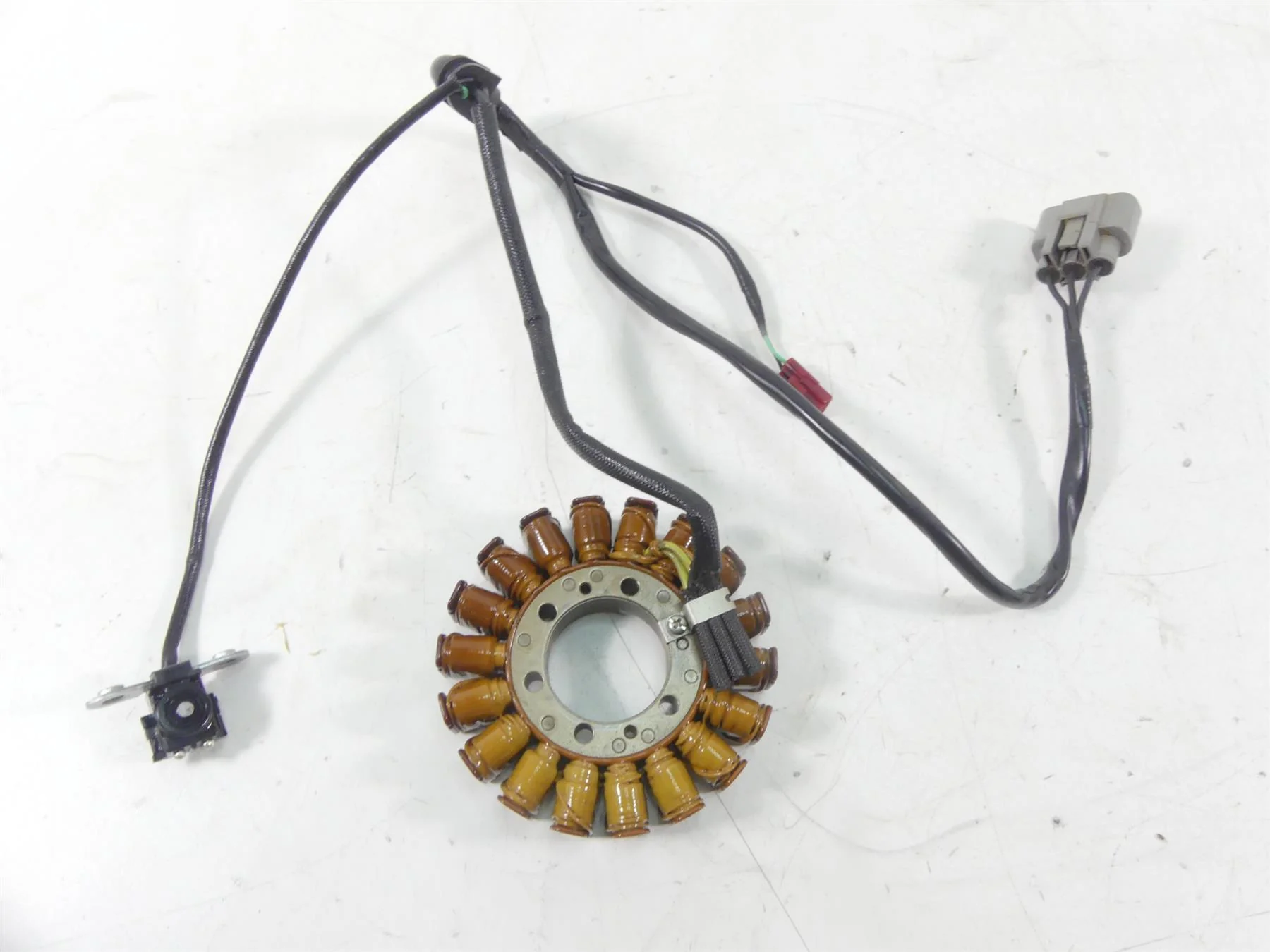 2019 Triumph Street Triple 765R Ignition  Alternator Generator Stator T1300205