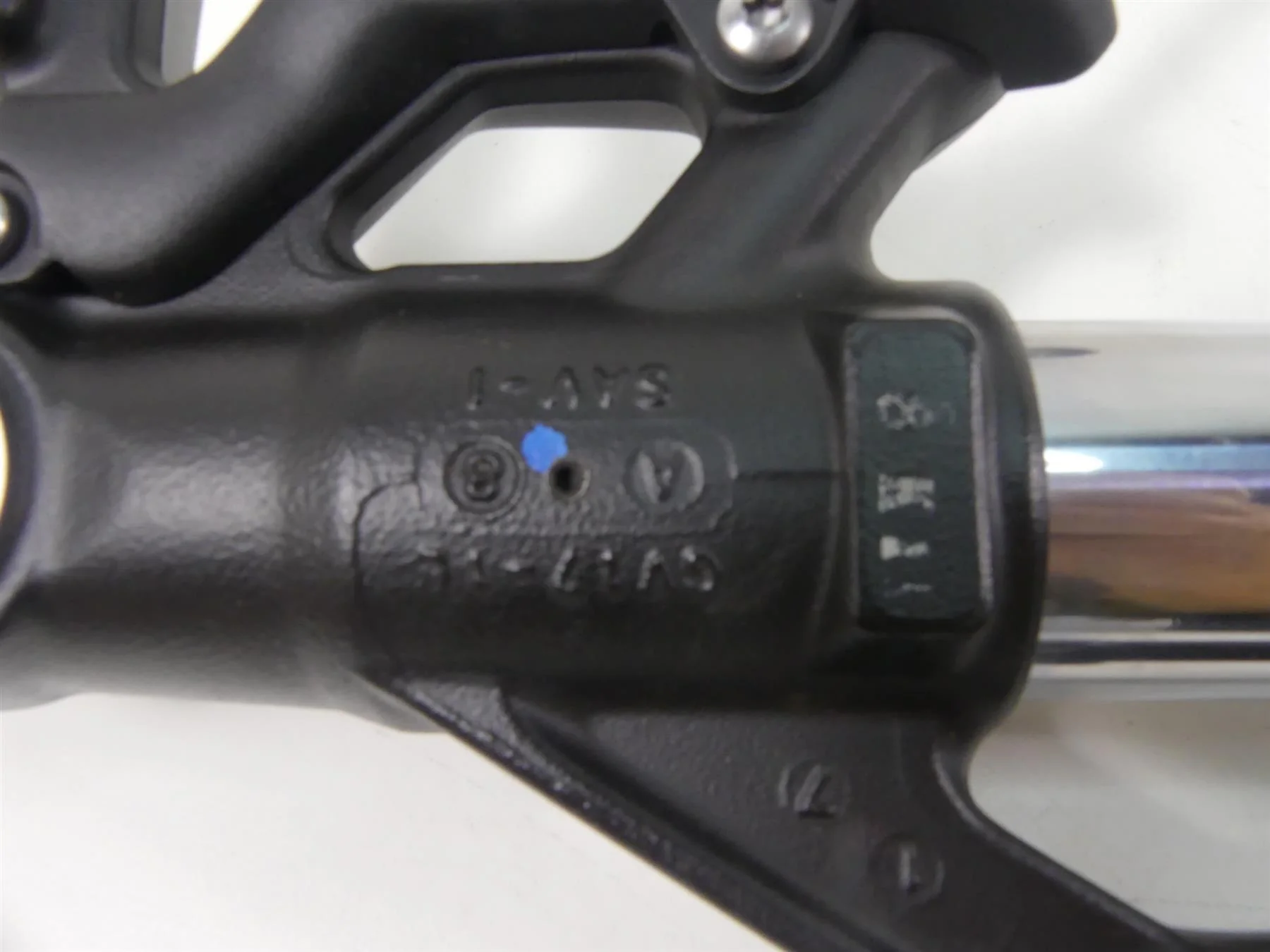 2019 Triumph Street Triple 765R Straight Showa Front Fork Set T2041650 - Image 12