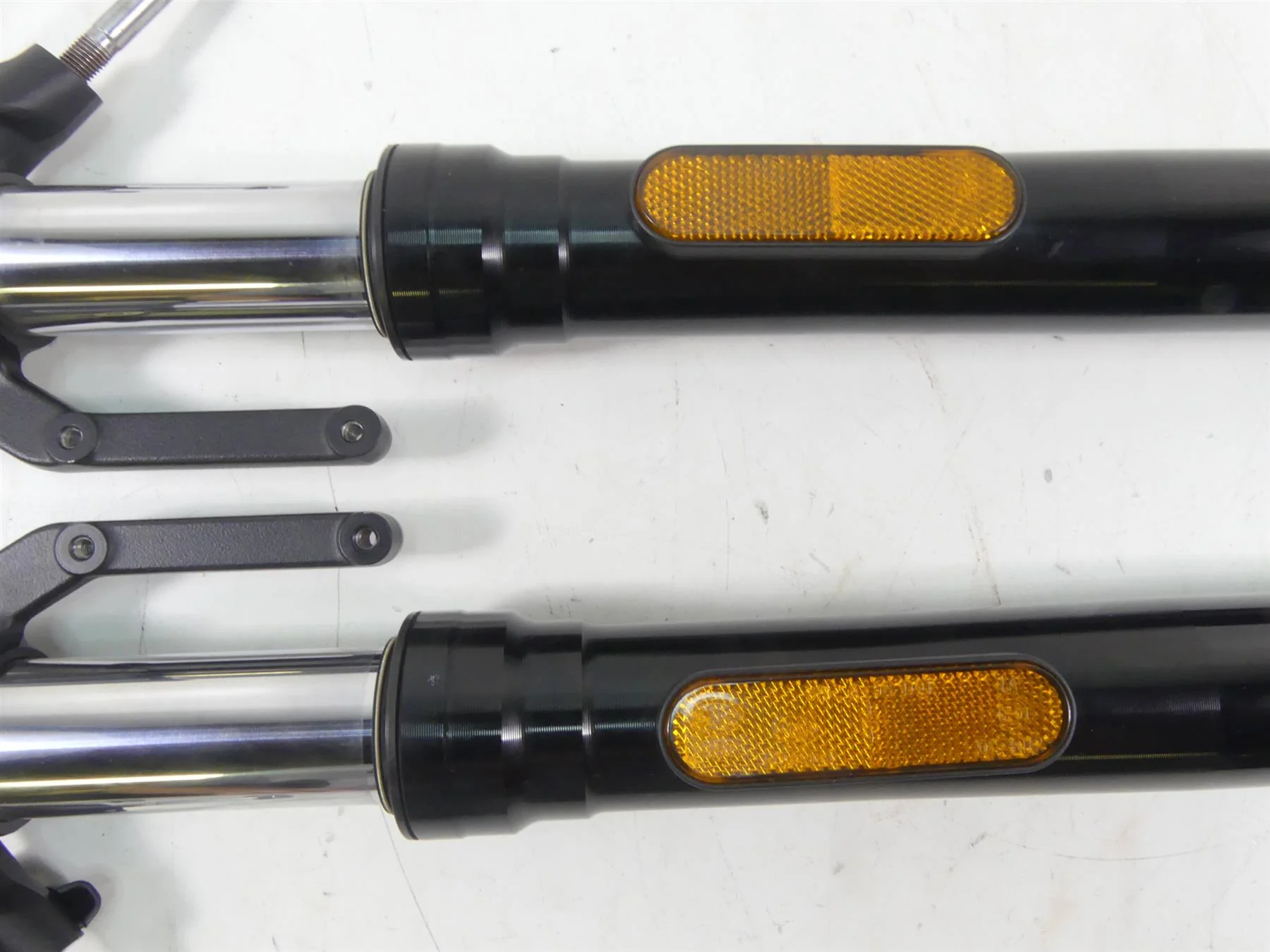 2019 Triumph Street Triple 765R Straight Showa Front Fork Set T2041650 - Image 5