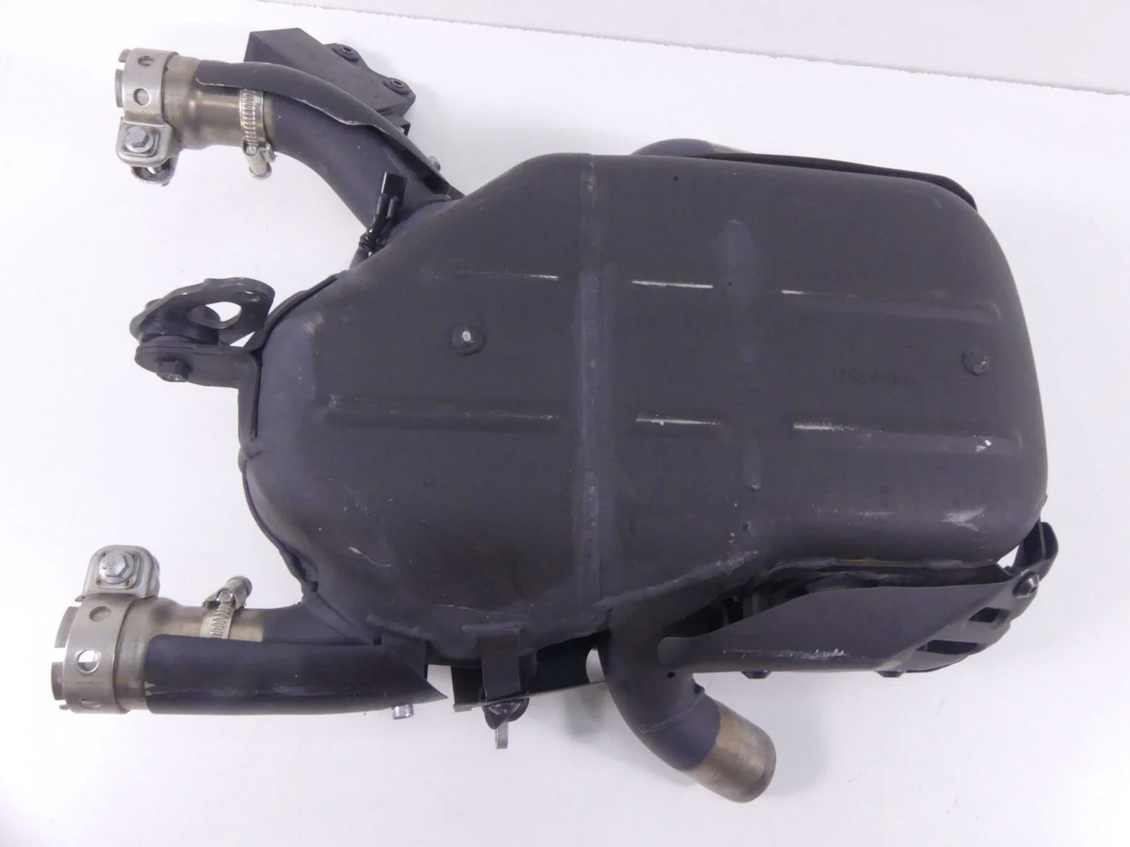 2019 Yamaha VMX17 V-Max 1700 Exhaust Chamber Header Manifold Pipe 2S3-14701-50-0 - Image 6