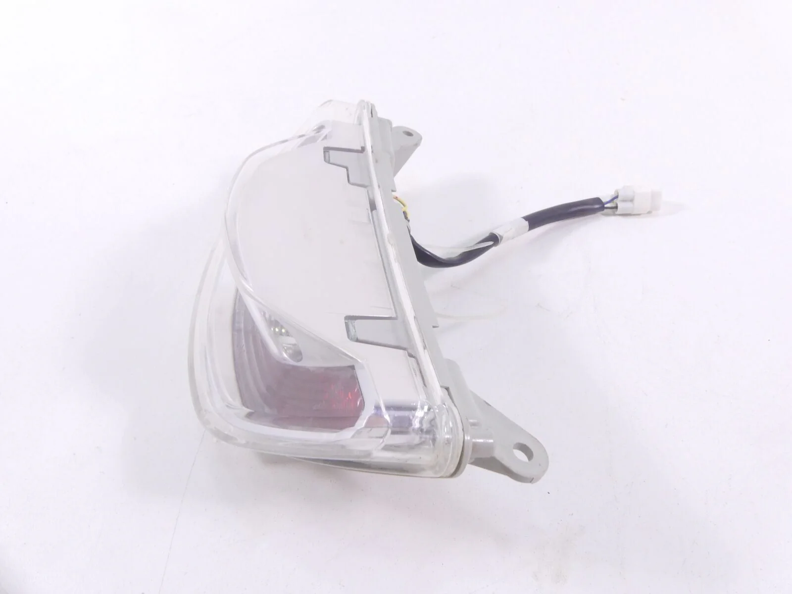 2019 Yamaha VMX17 V-Max 1700 Taillight Tail Light Rear Brake Lamp 2S3-84710-00-0 - Image 2