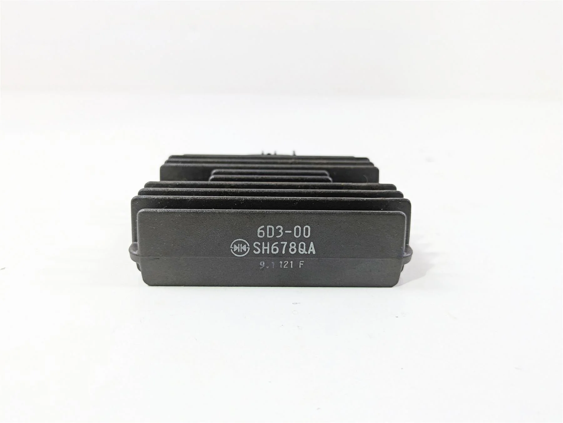 2019 Yamaha VX Cruiser HO 1800 Rectifier Voltage Regulator 6EK-81960-02-00 - Image 4