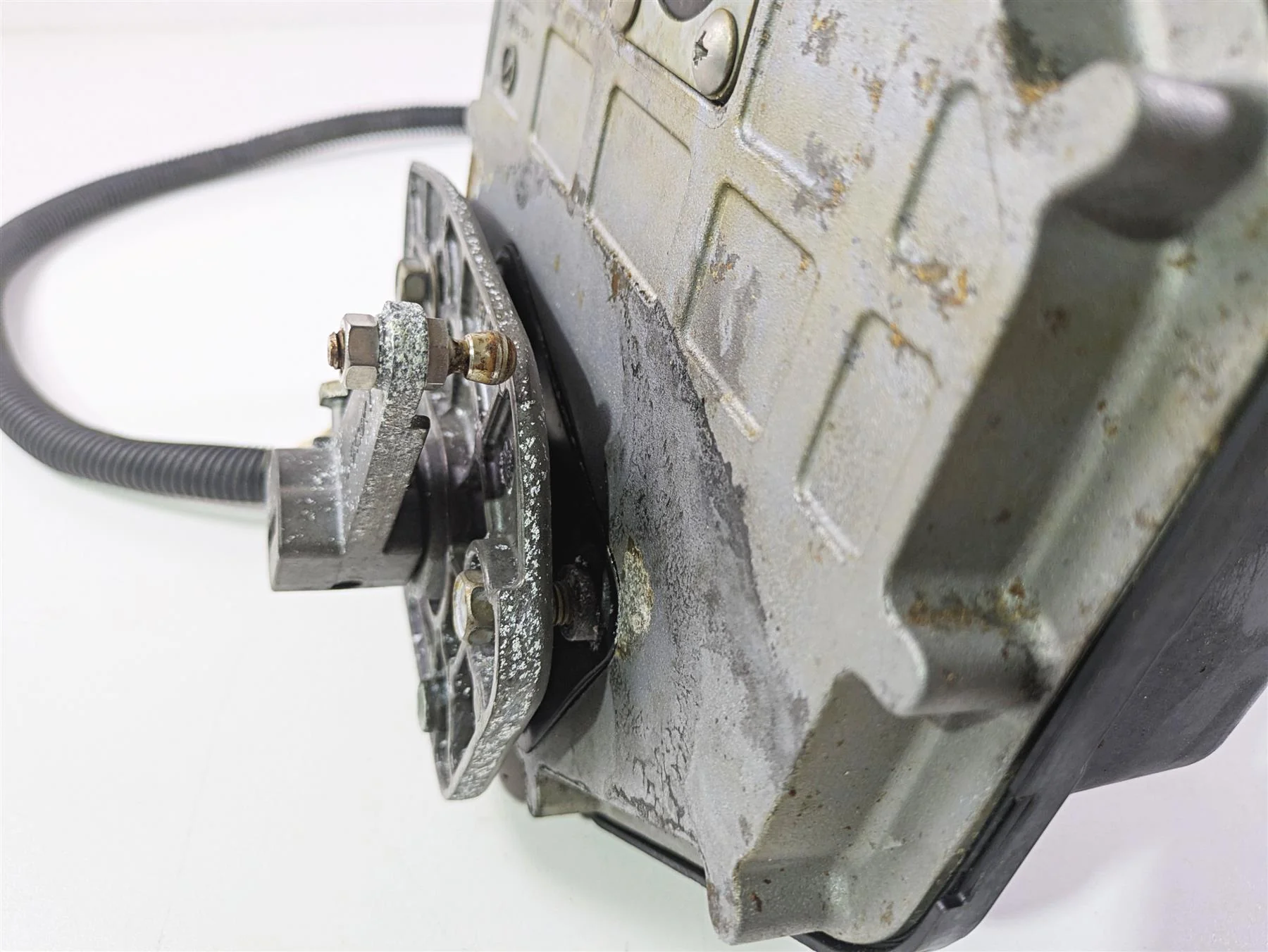 2019 Yamaha VX Cruiser HO 1800 Reverse Control Motor & Box F2X-6140B-05-00 - Image 11