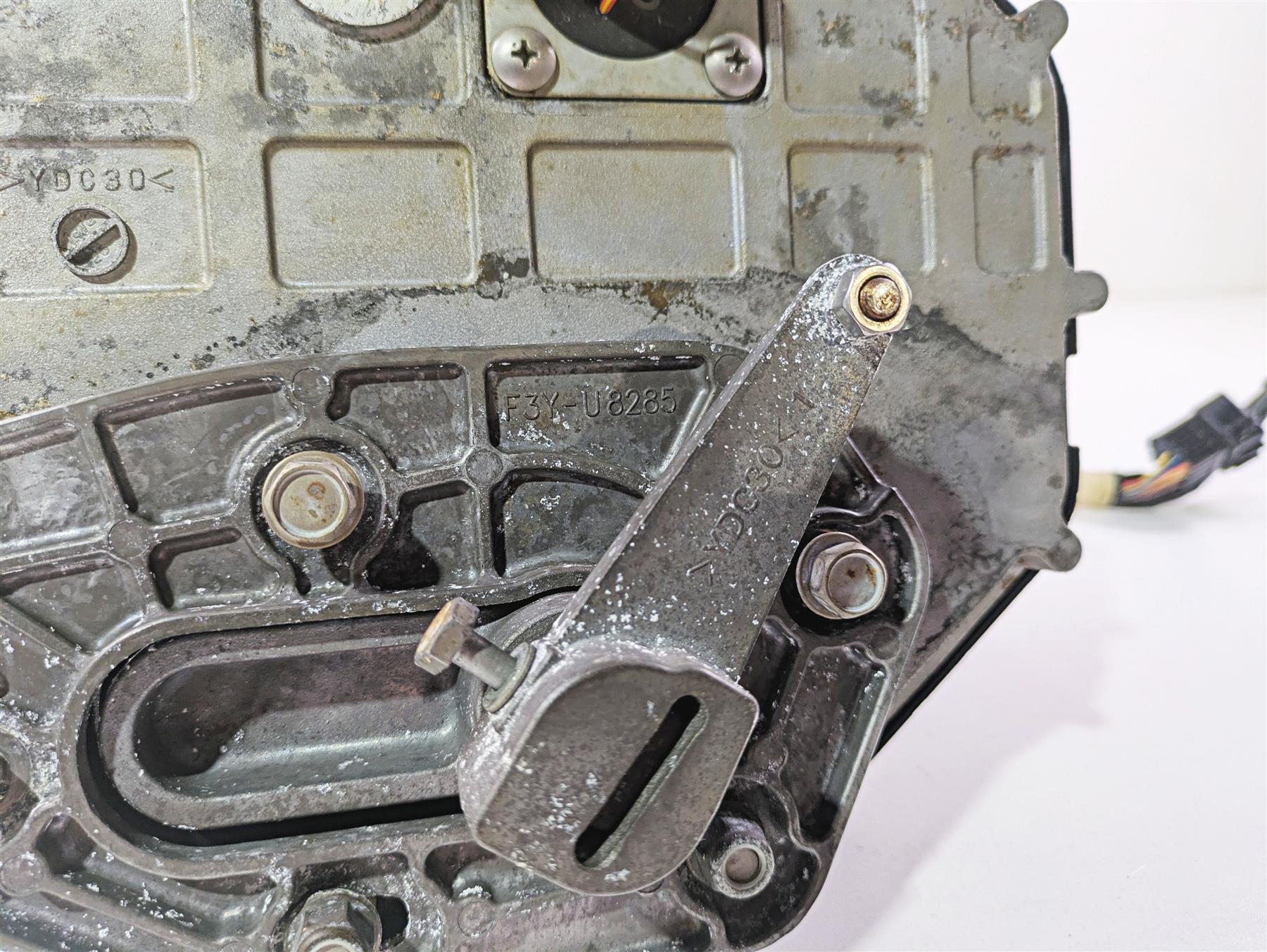 2019 Yamaha VX Cruiser HO 1800 Reverse Control Motor & Box F2X-6140B-05-00 - Image 12