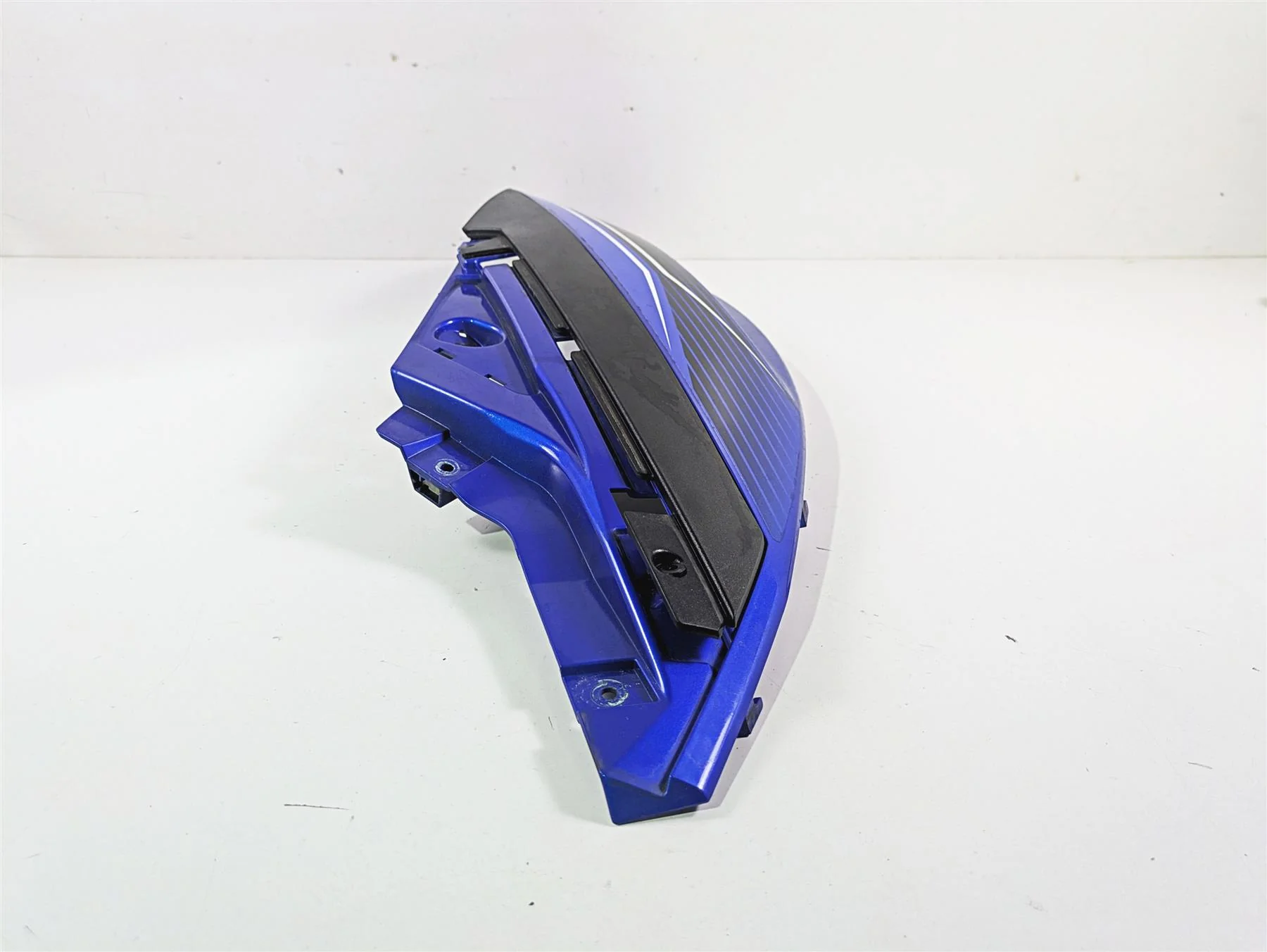 2019 Yamaha VX Cruiser HO 1800 Side & Knee Cover Fairing Set F2X-U377B-10 - Image 8