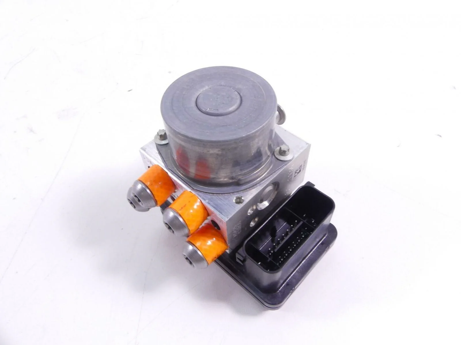 2020 BMW F900 R F900R K83 Abs Brake Pump Module - Tested 8393177 - Image 5