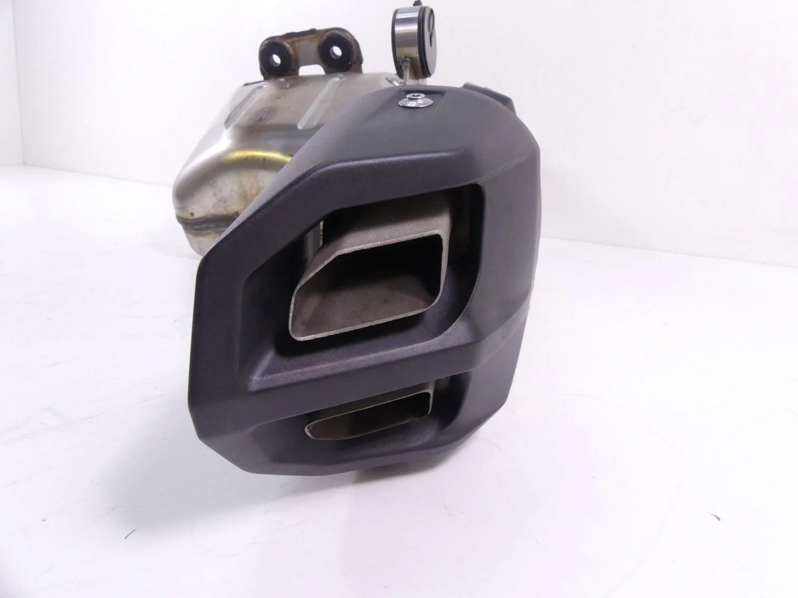 2020 BMW F900 R F900R K83 Exhaust Pipe Silencer Muffler 8358800 8565022 - Image 9