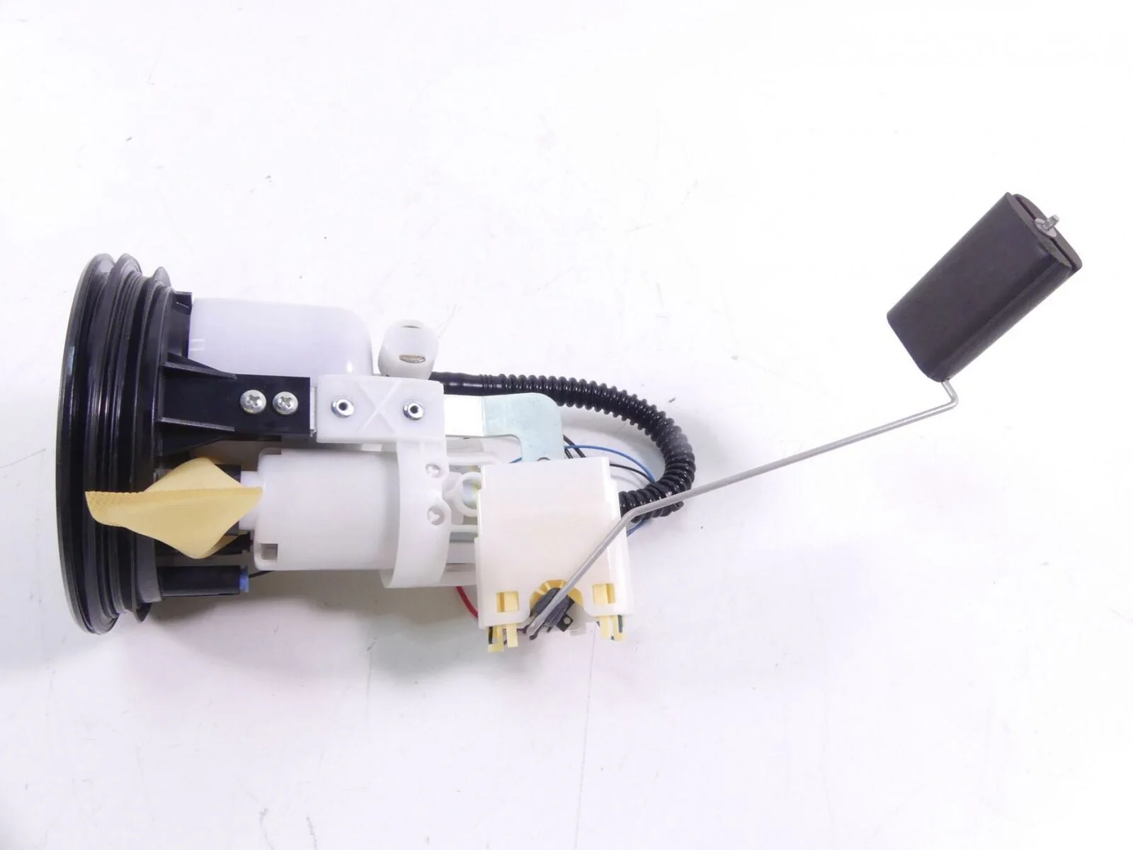 2020 BMW F900 R F900R K83 Fuel Gas PEtrol Pump 640miles 9829183 - Image 2