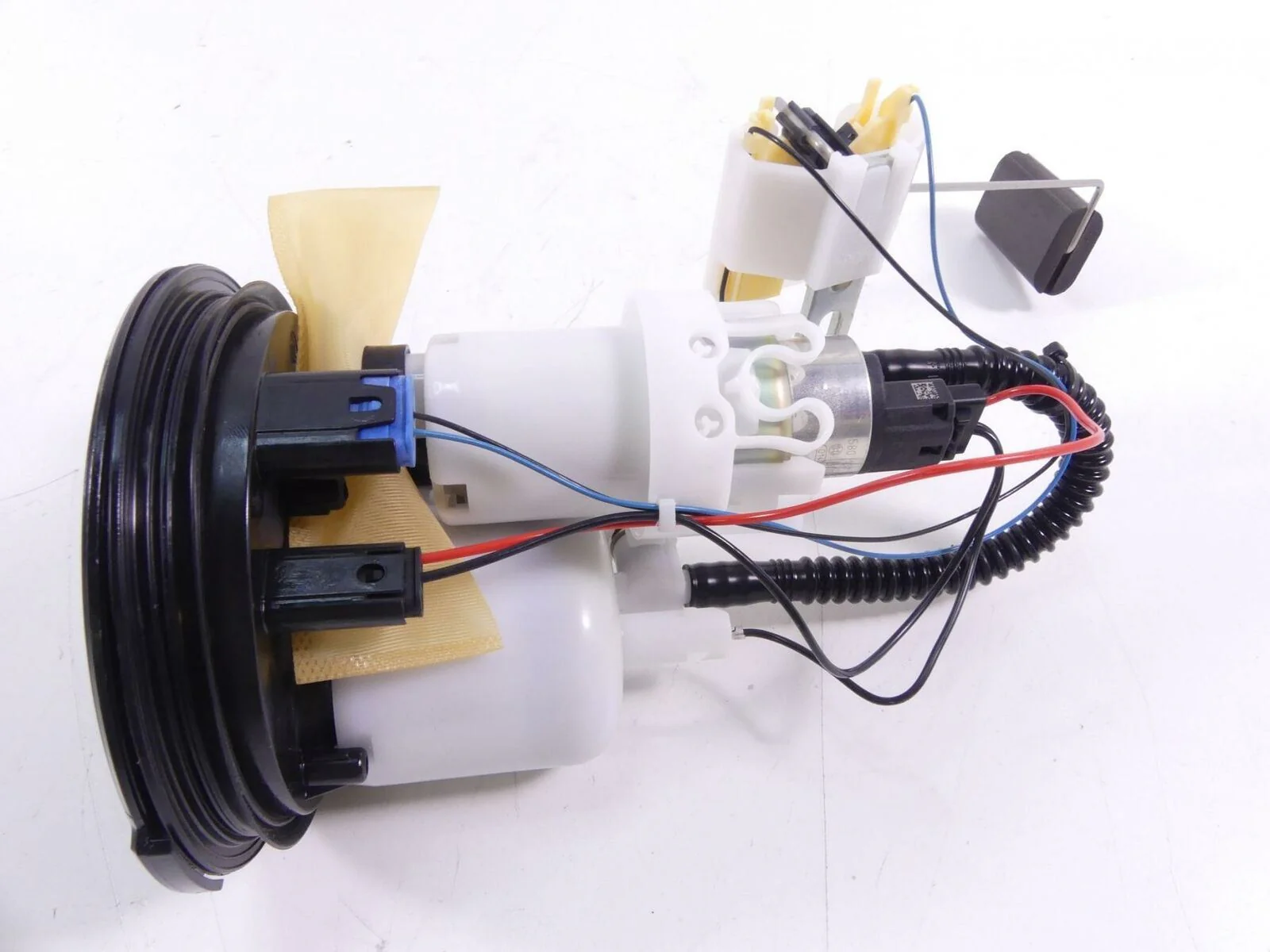 2020 BMW F900 R F900R K83 Fuel Gas PEtrol Pump 640miles 9829183 - Image 3