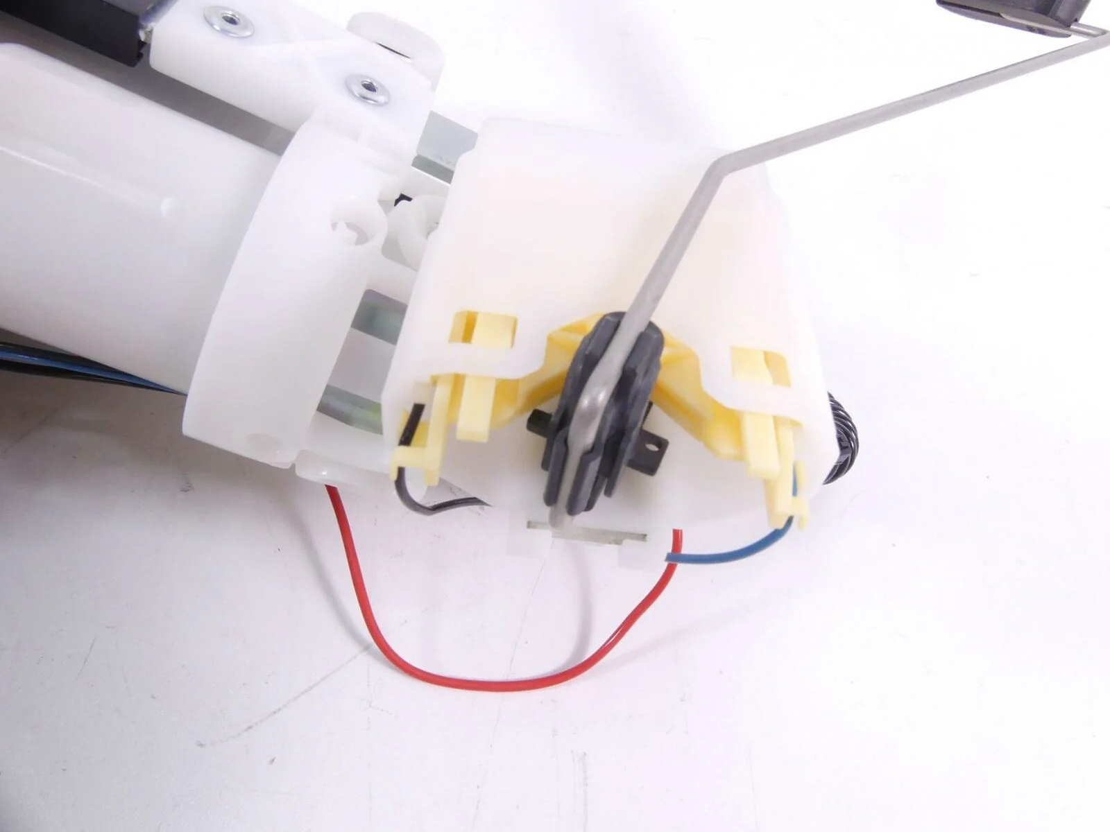 2020 BMW F900 R F900R K83 Fuel Gas PEtrol Pump 640miles 9829183 - Image 7