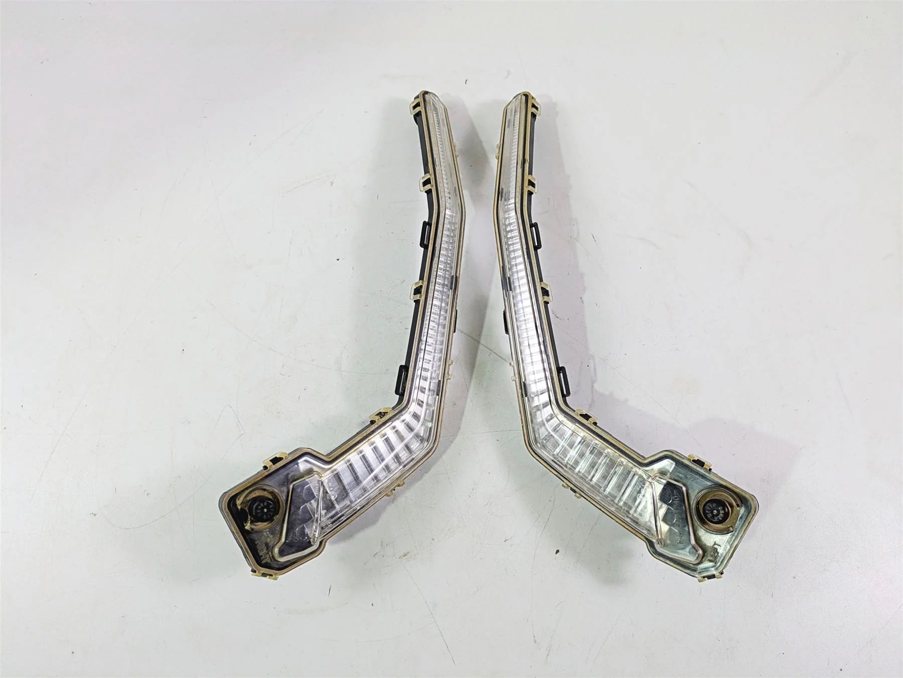 2020 Can Am Maverick X3 Turbo R STD Front Signature Running Light Set 710004994 - Image 4