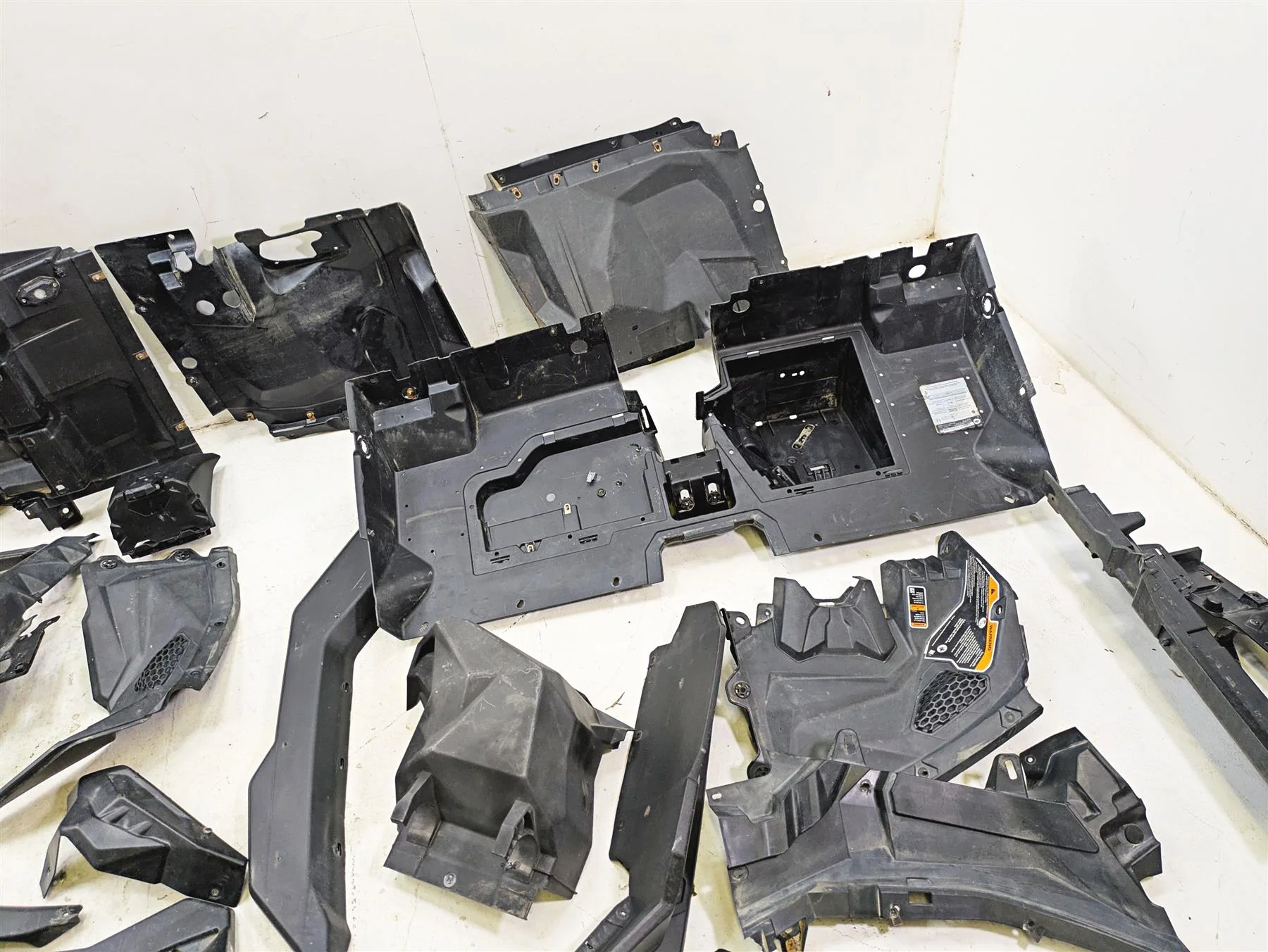 2020 Can Am Maverick X3 Turbo R STD Inner Interior Fairings Covers Set 707900338 - Image 3