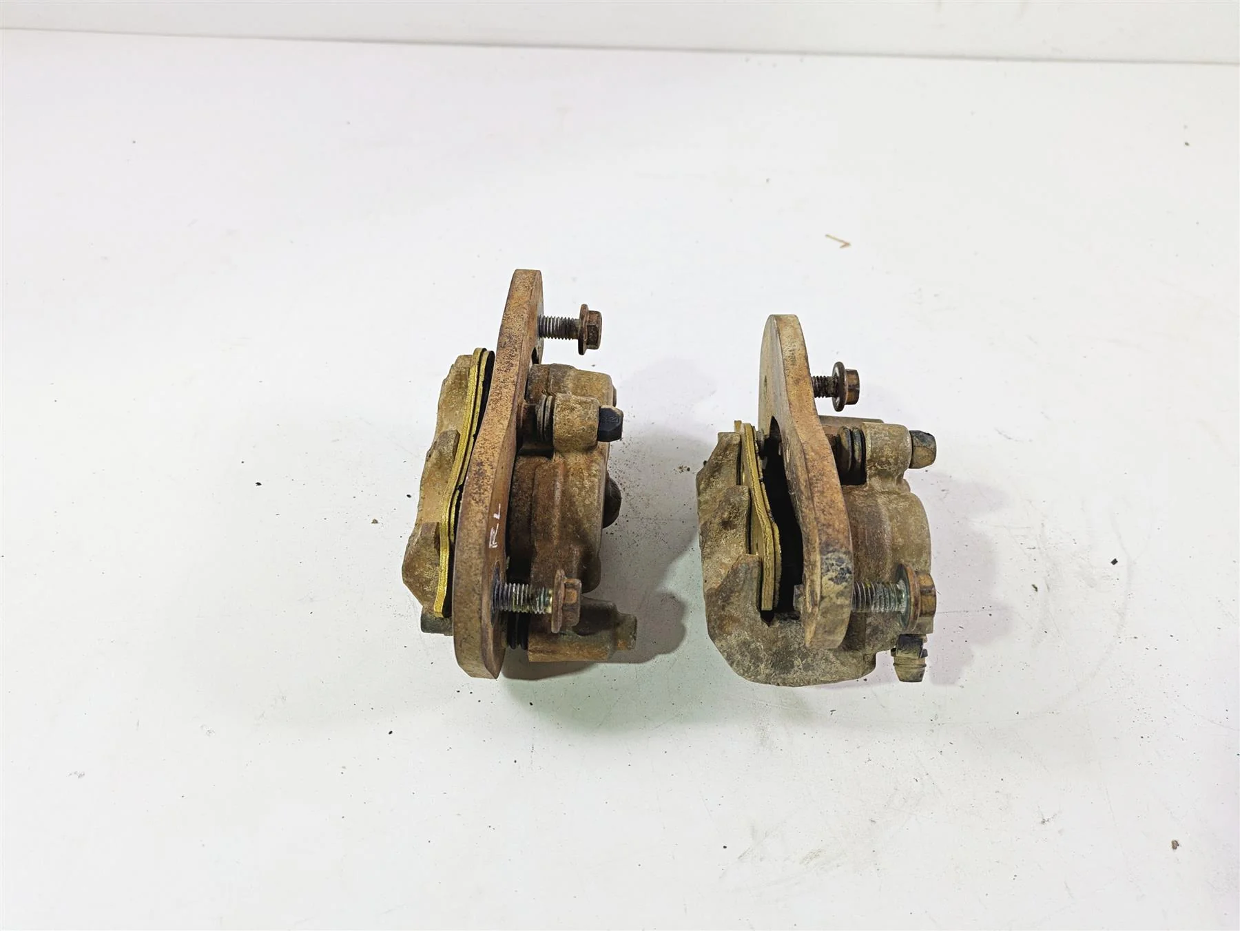 2020 Can Am Maverick X3 Turbo R STD Rear Brake Caliper Set 705601514 705601515 - Image 11