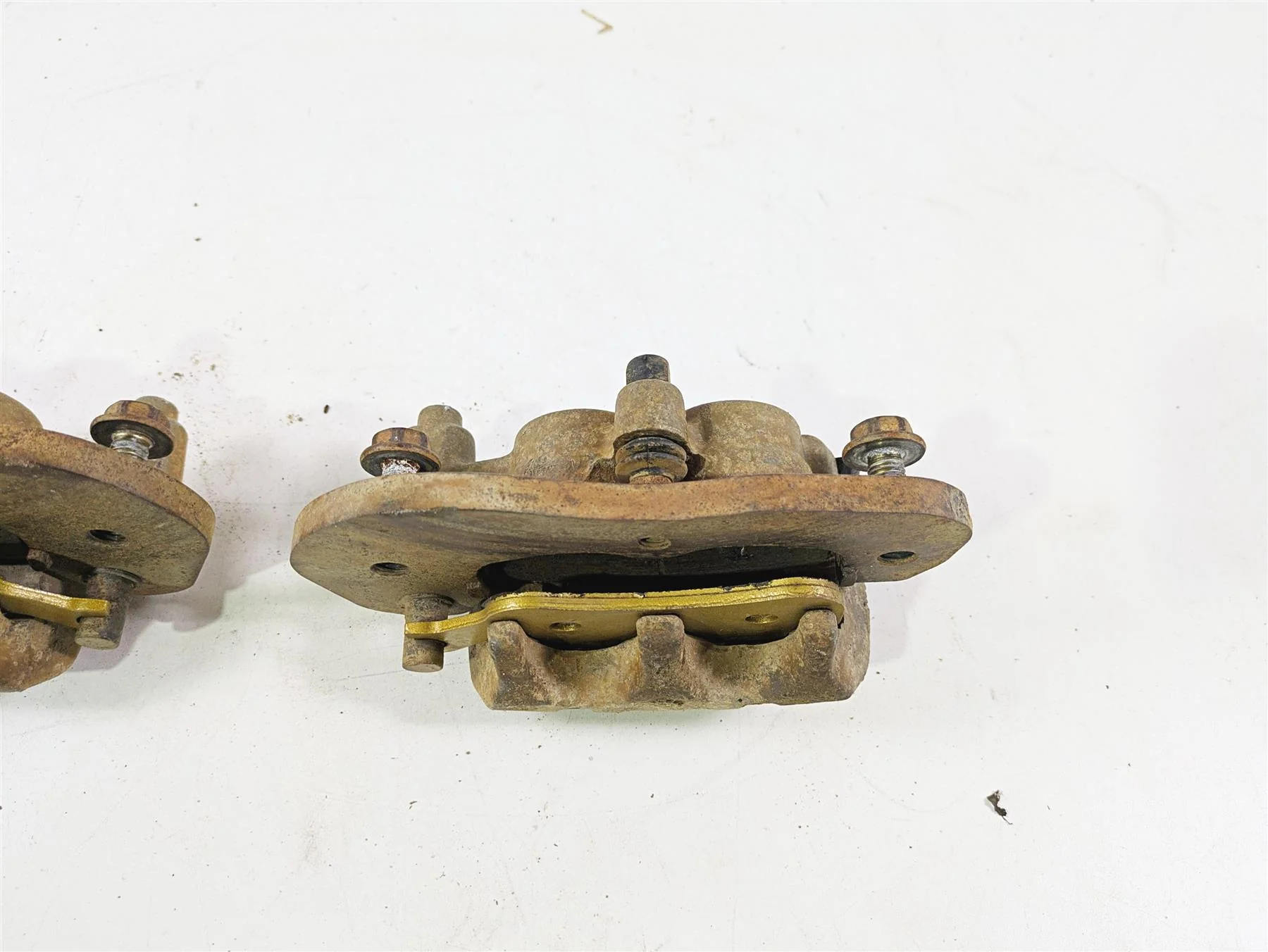 2020 Can Am Maverick X3 Turbo R STD Rear Brake Caliper Set 705601514 705601515 - Image 7