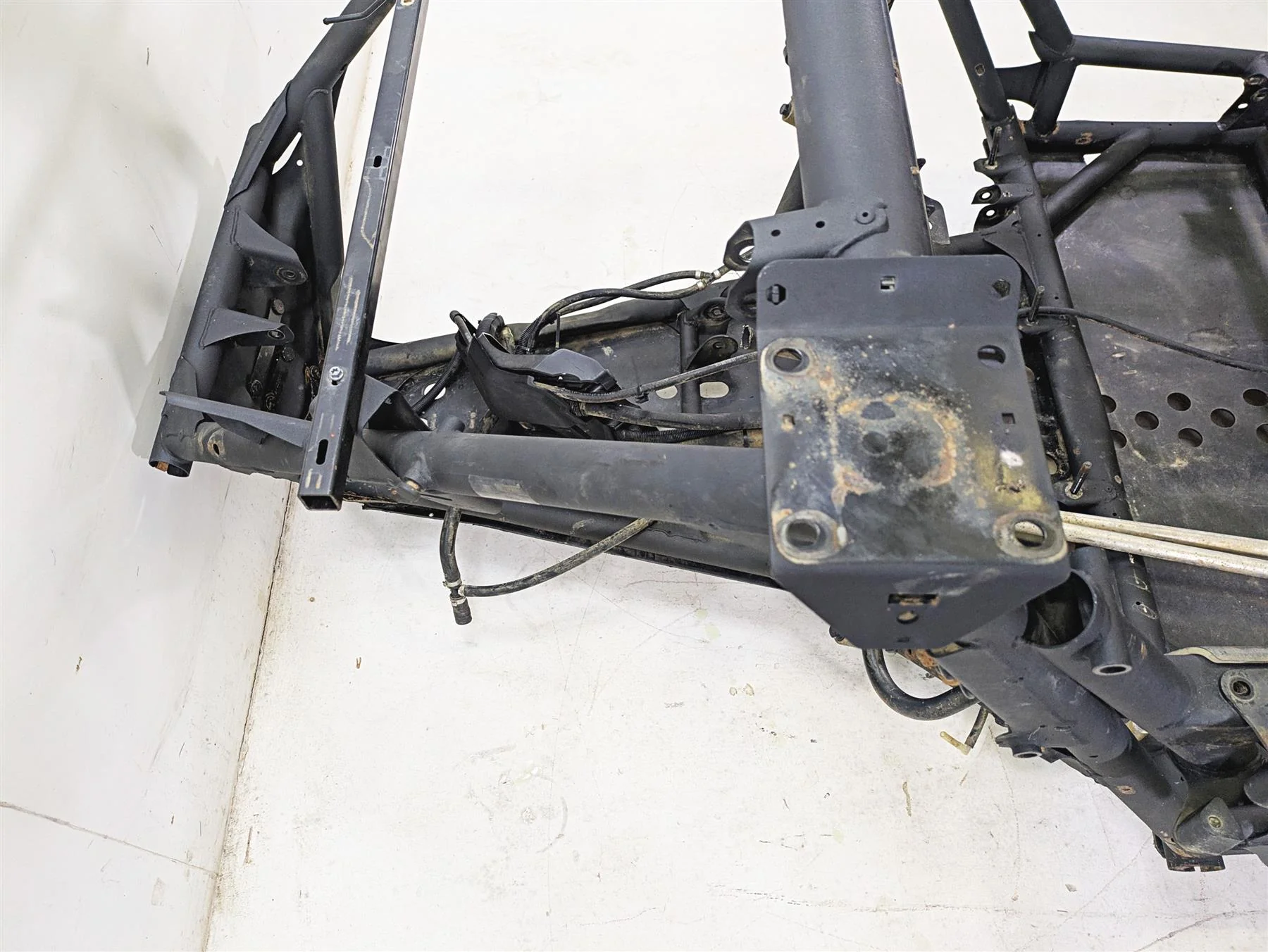 2020 Can Am Maverick X3 Turbo R STD Straight Main Frame Chassis with Clean Indiana Title - - Read 705208031 - Image 12