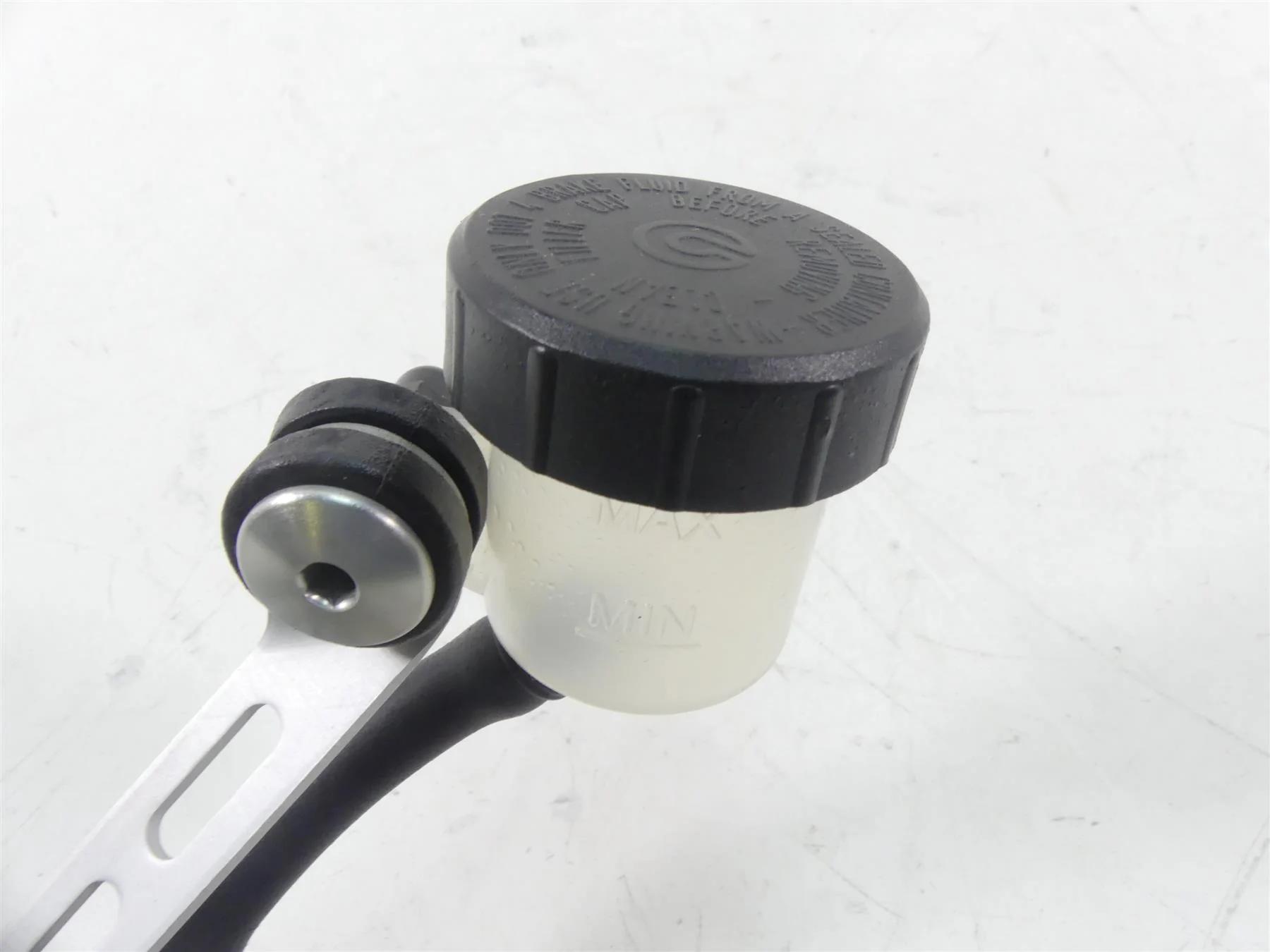 2020 Ducati Panigale V2 Brembo Radial Clutch Master Cylinder & Lever 63040881A - Image 4