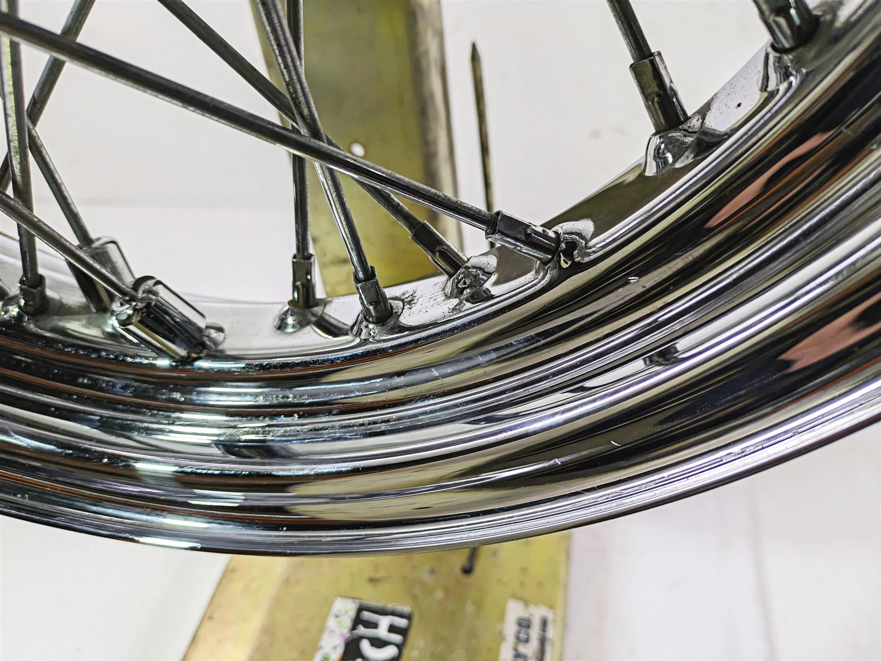 2020 Harley Softail FXST Standard 16x3 Rear Wheel Rim Spoke 40700-08A - Image 10