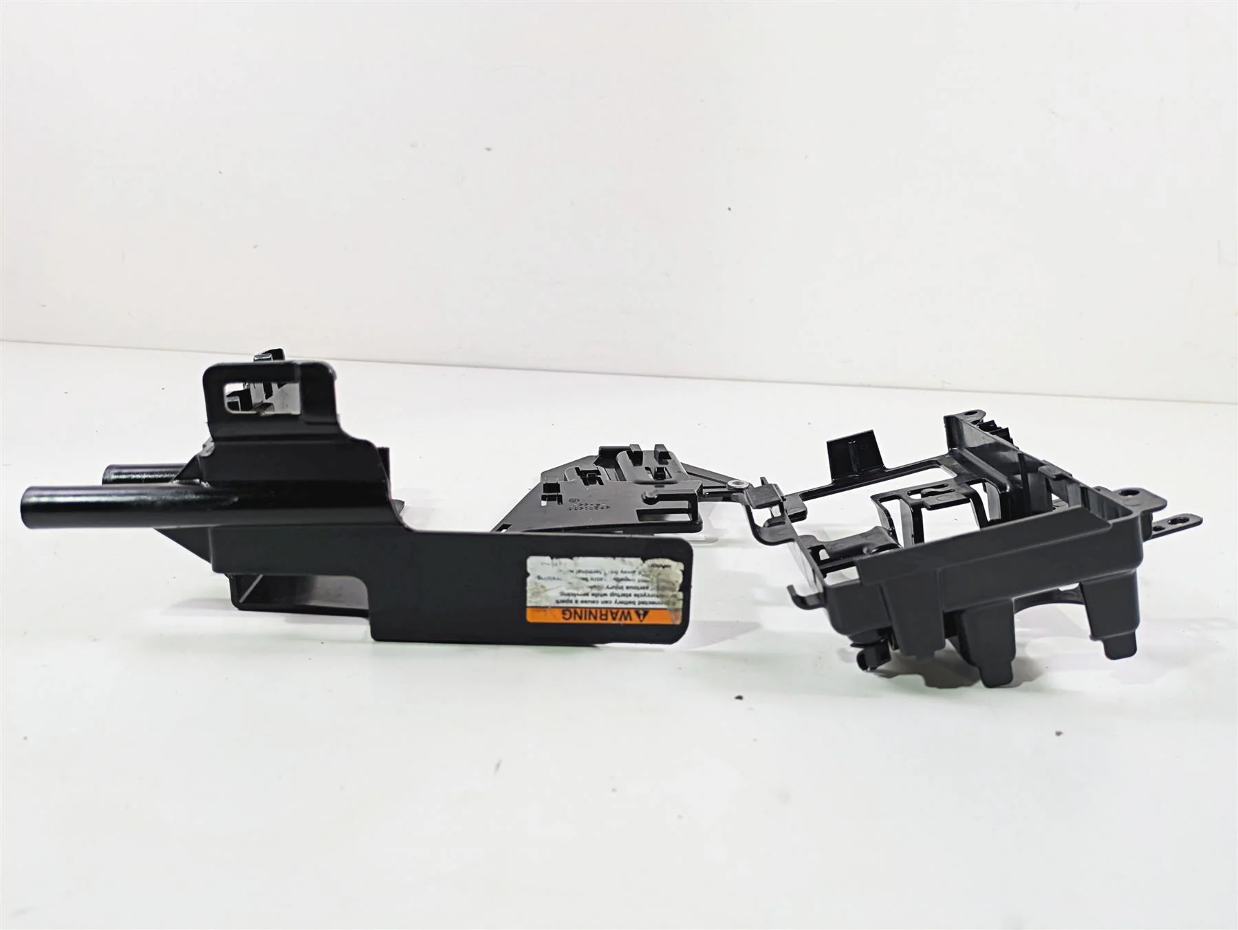 2020 Harley Softail FXST Standard Electrical Carrier Plastic Set 66000126 - Image 2