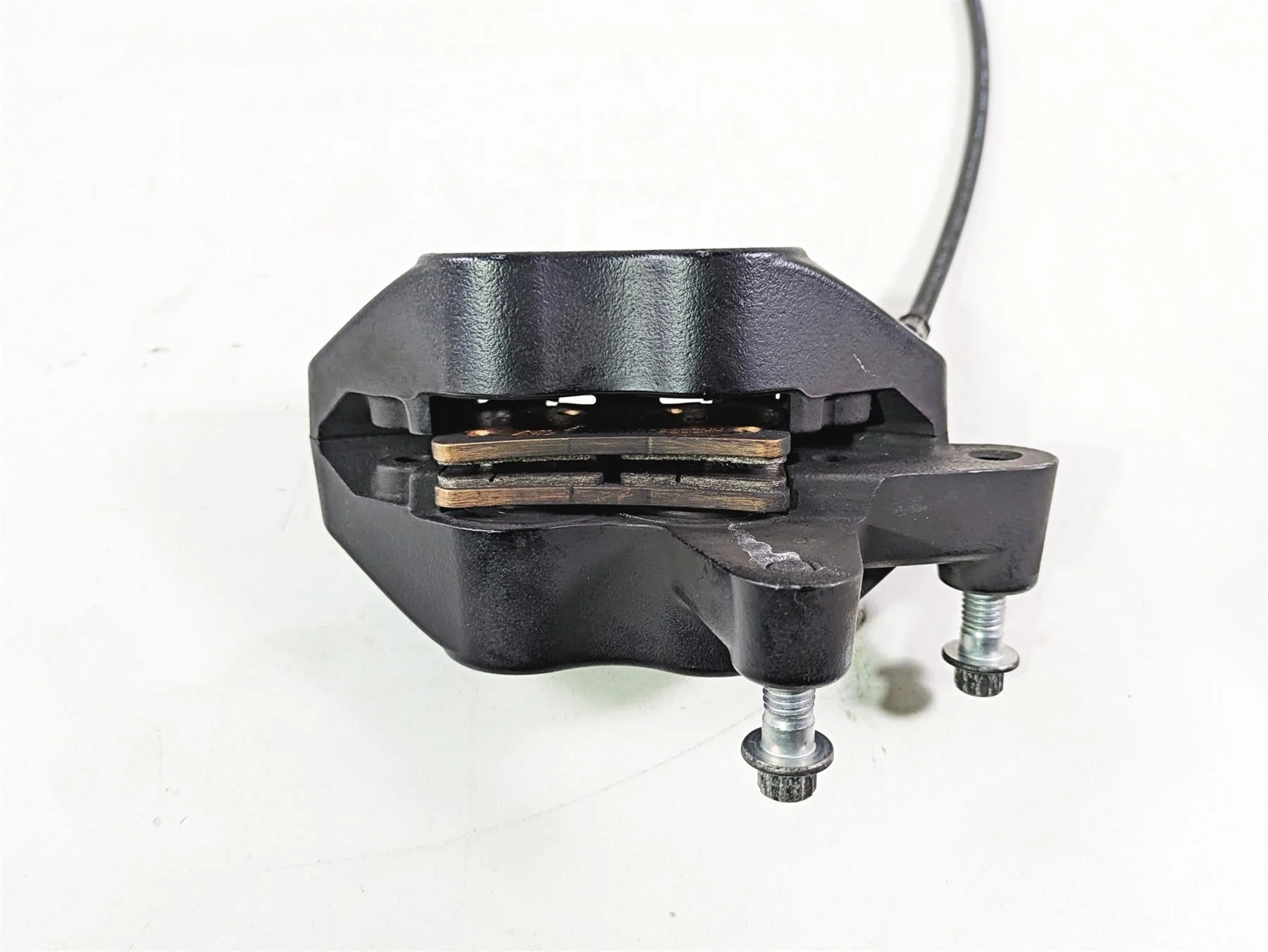 2020 Harley Softail FXST Standard Front Brake Caliper 41300095 - Image 5